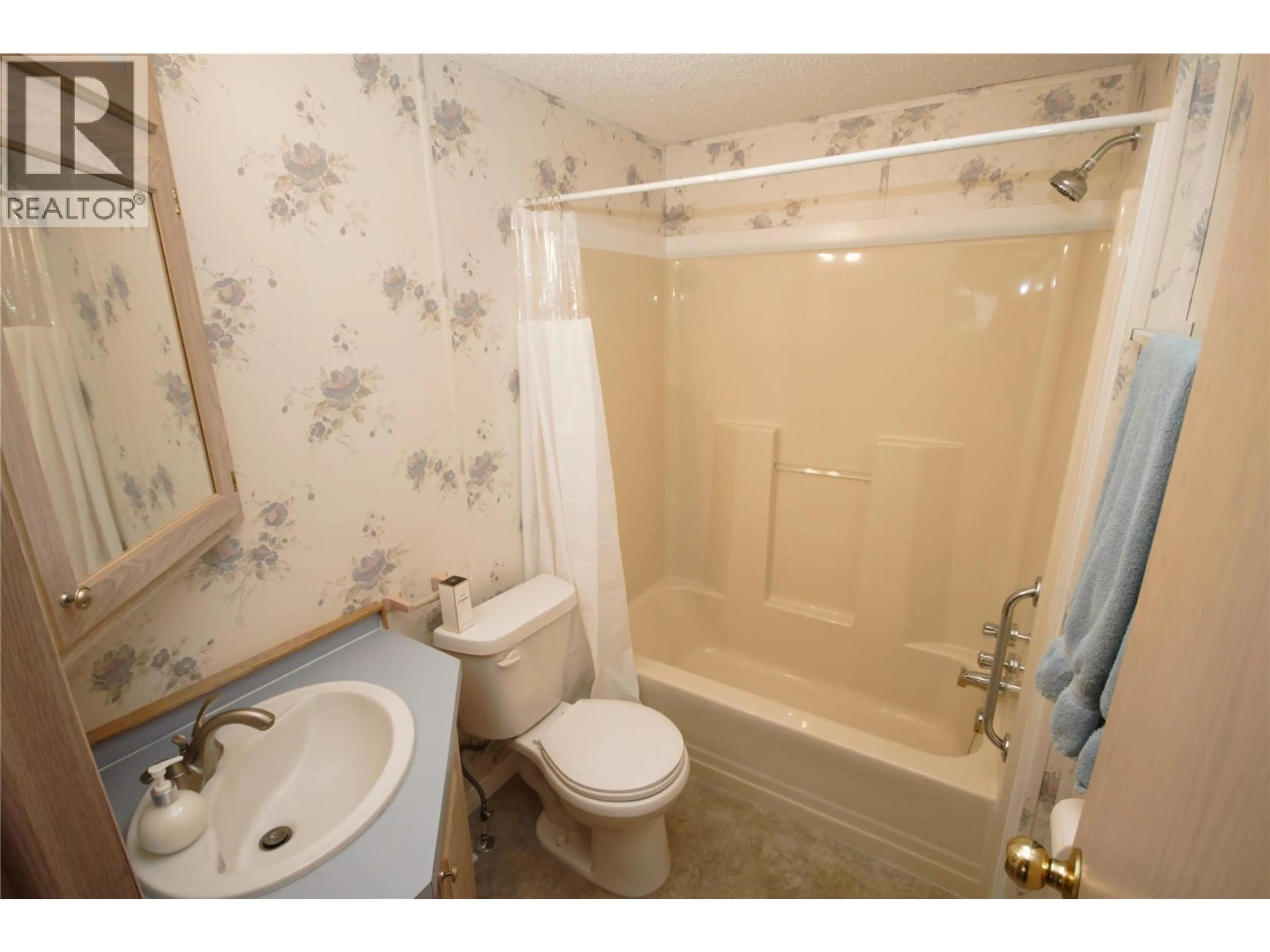 Property at #33 8598 HWY 97, Oliver, BC