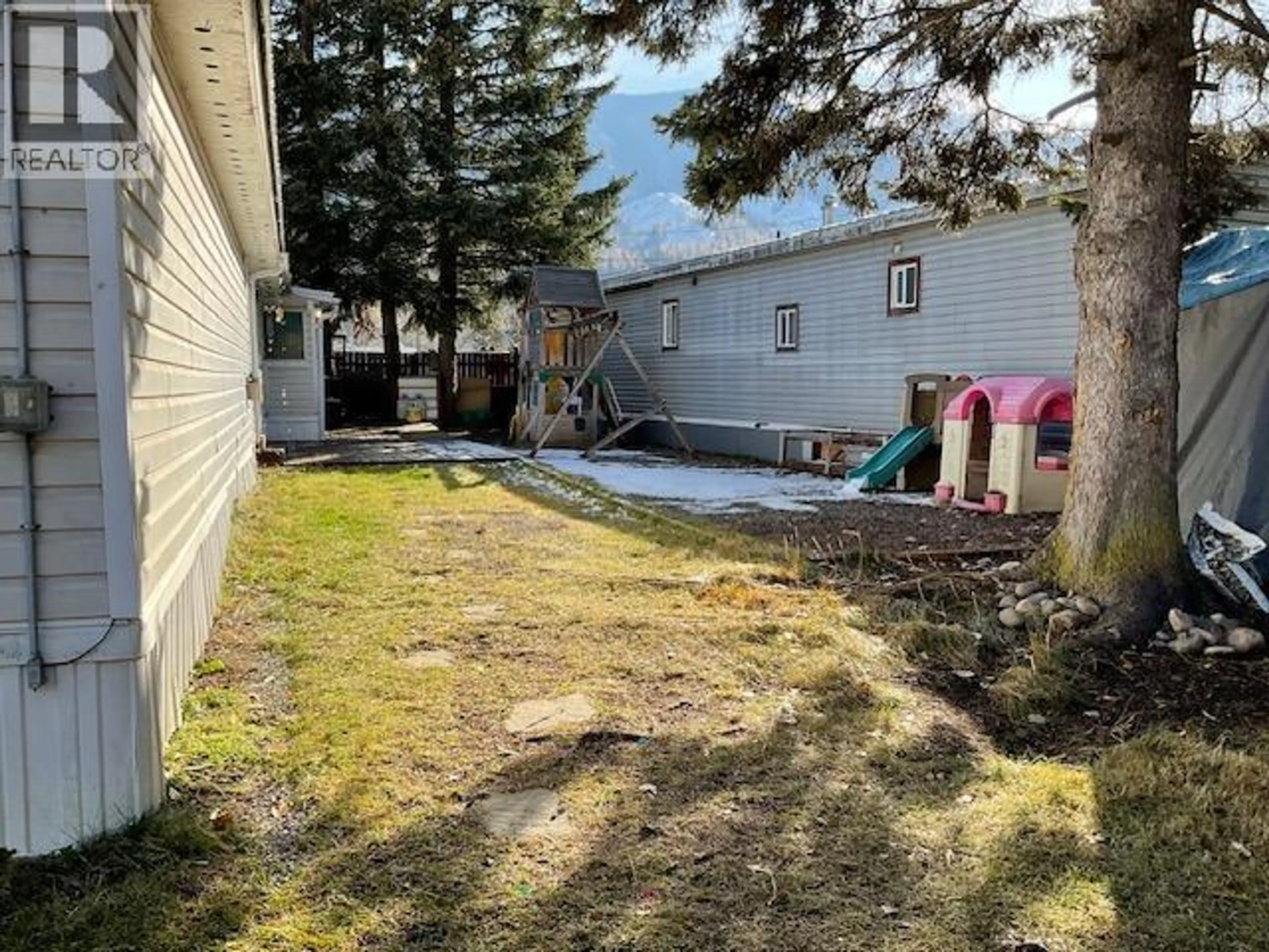 Property at #3 2011 HIGHWAY 3, Hosmer, BC