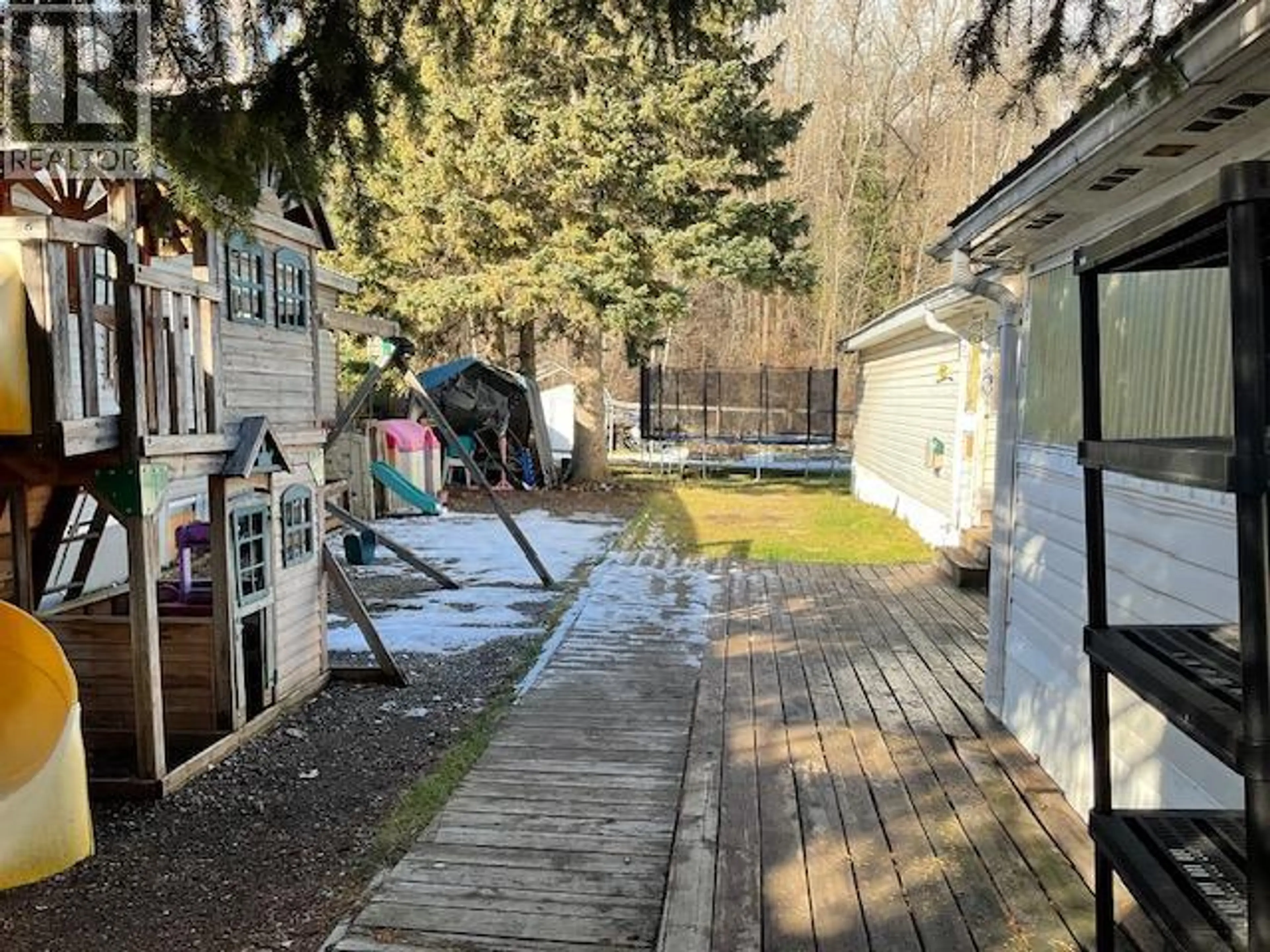 Property at #3 2011 HIGHWAY 3, Hosmer, BC