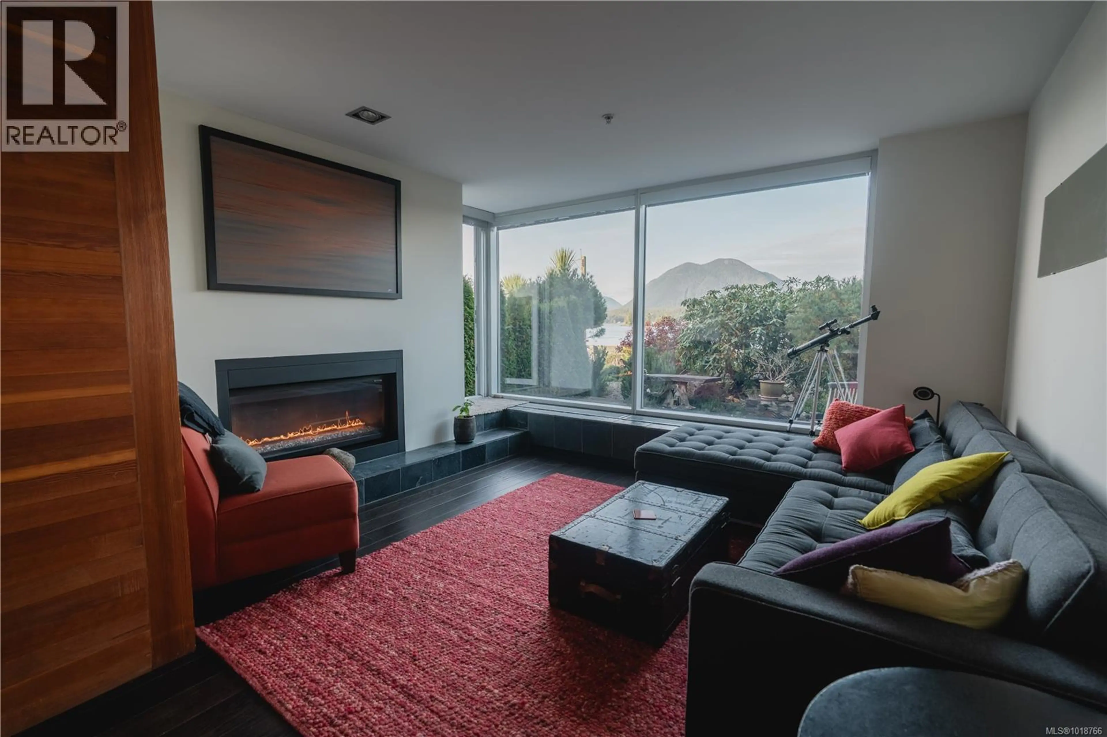 Property at #102 368 MAIN ST, Tofino, BC