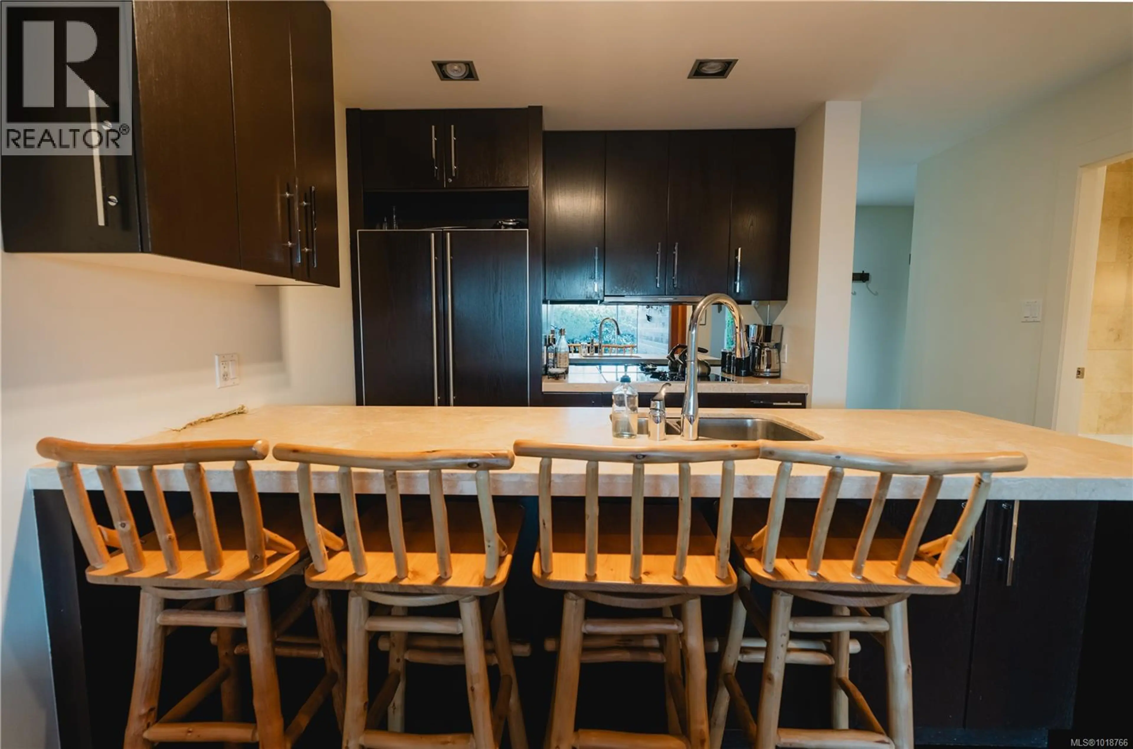 Property at #102 368 MAIN ST, Tofino, BC