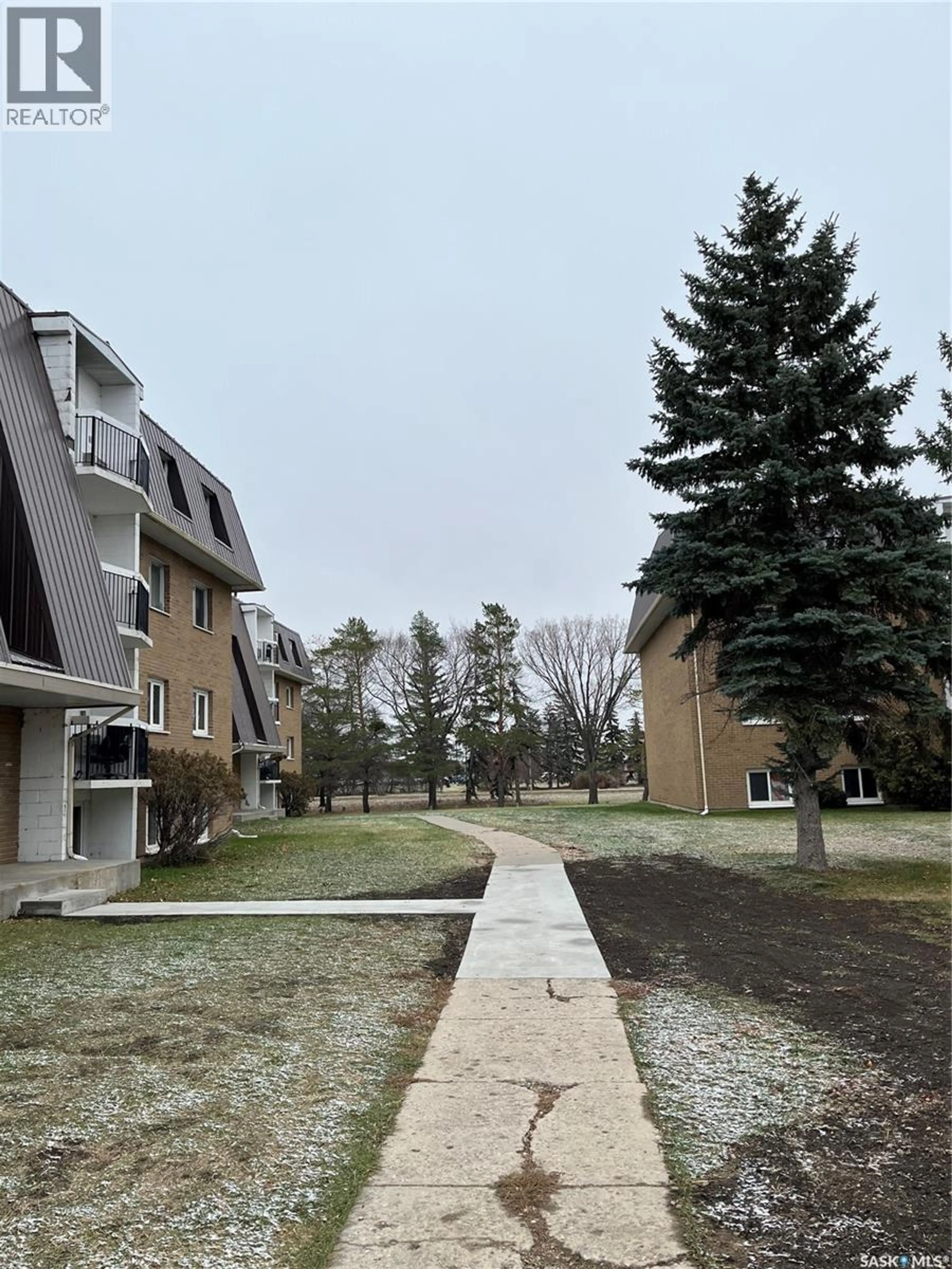 Property at #14 27 CENTENNIAL STREET, Regina, SK