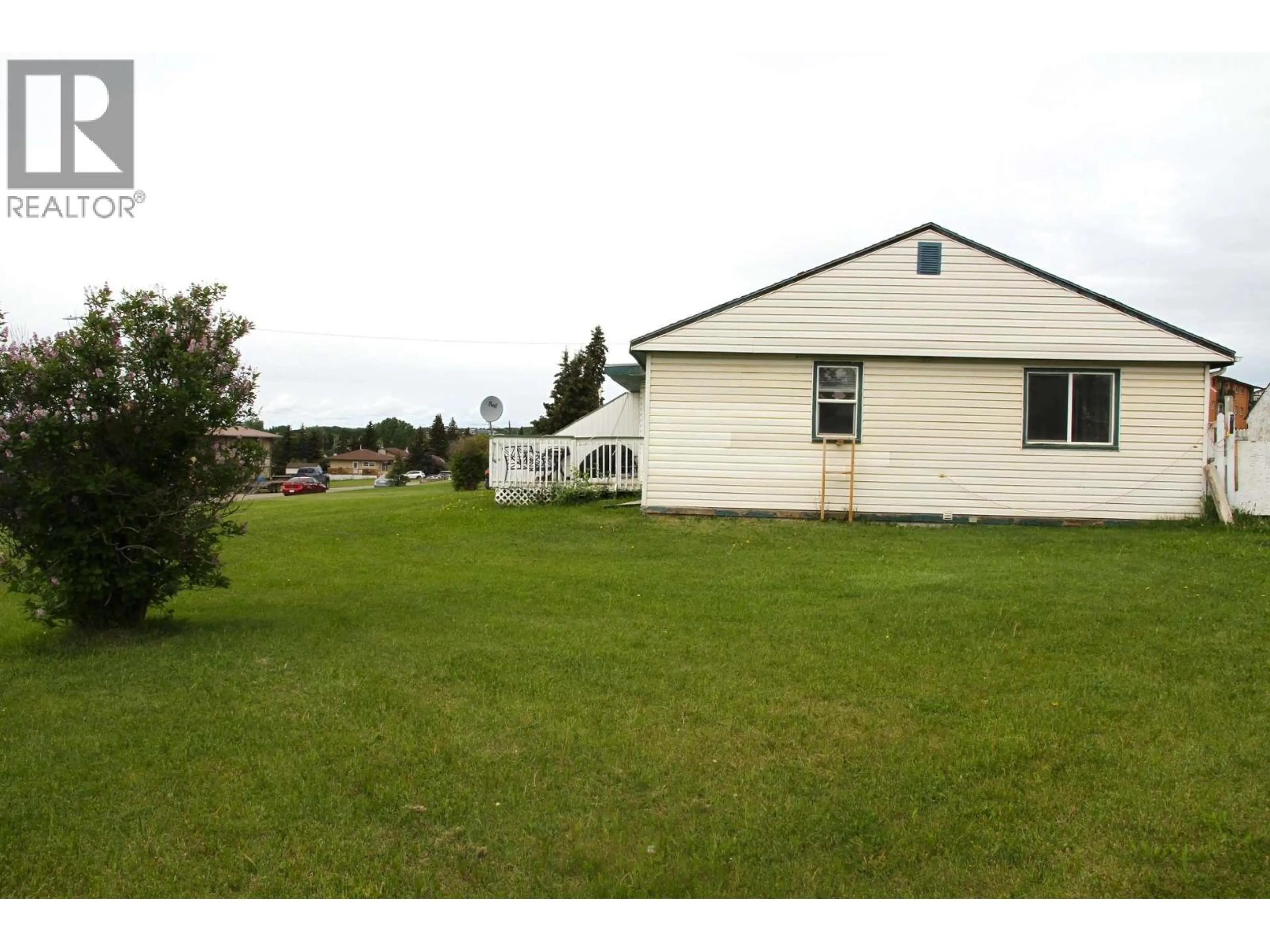Property at 900 CORNWALL CRESCENT, Dawson Creek, BC