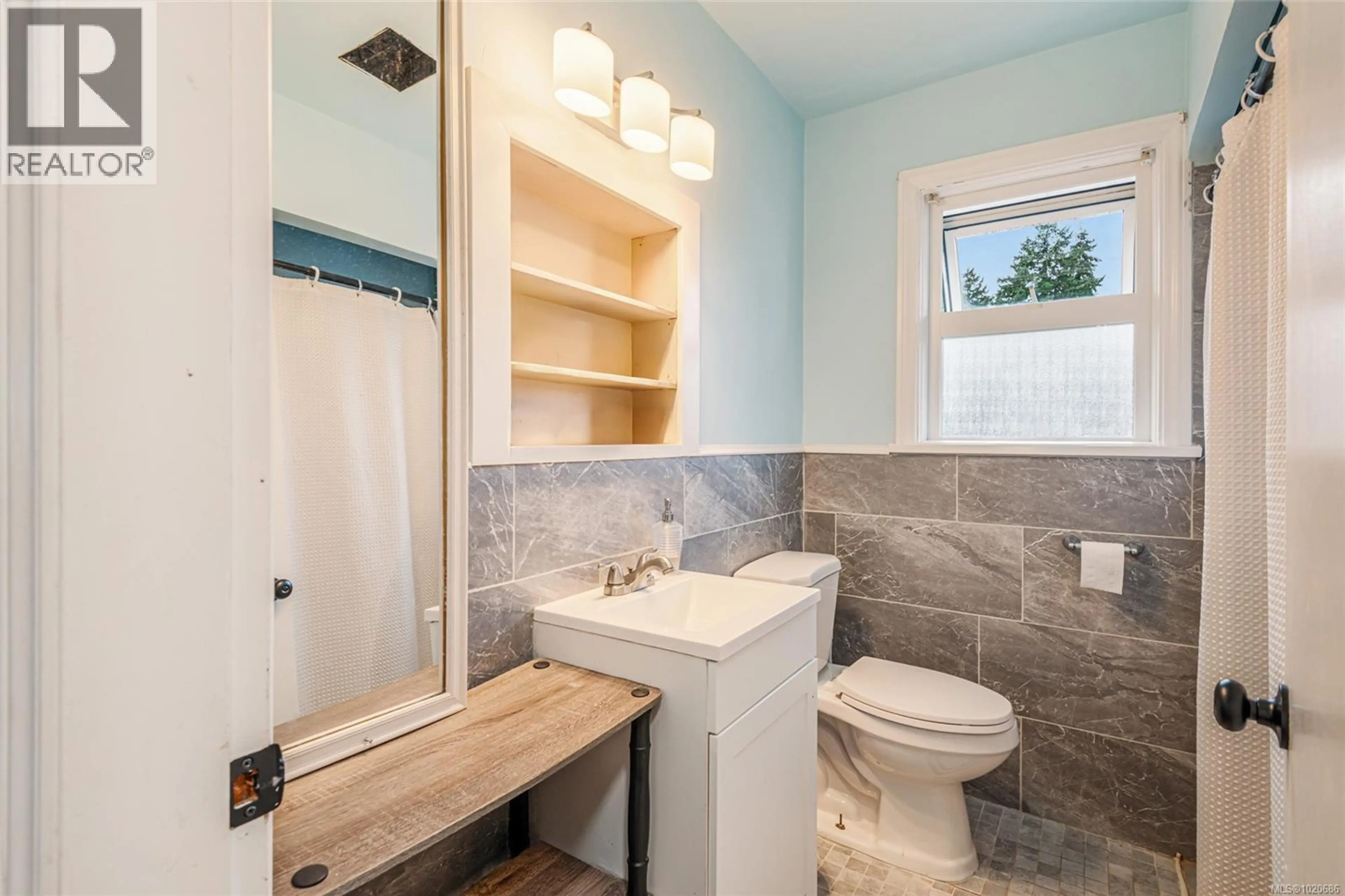 Property at 2760 6TH AVE, Port Alberni, BC