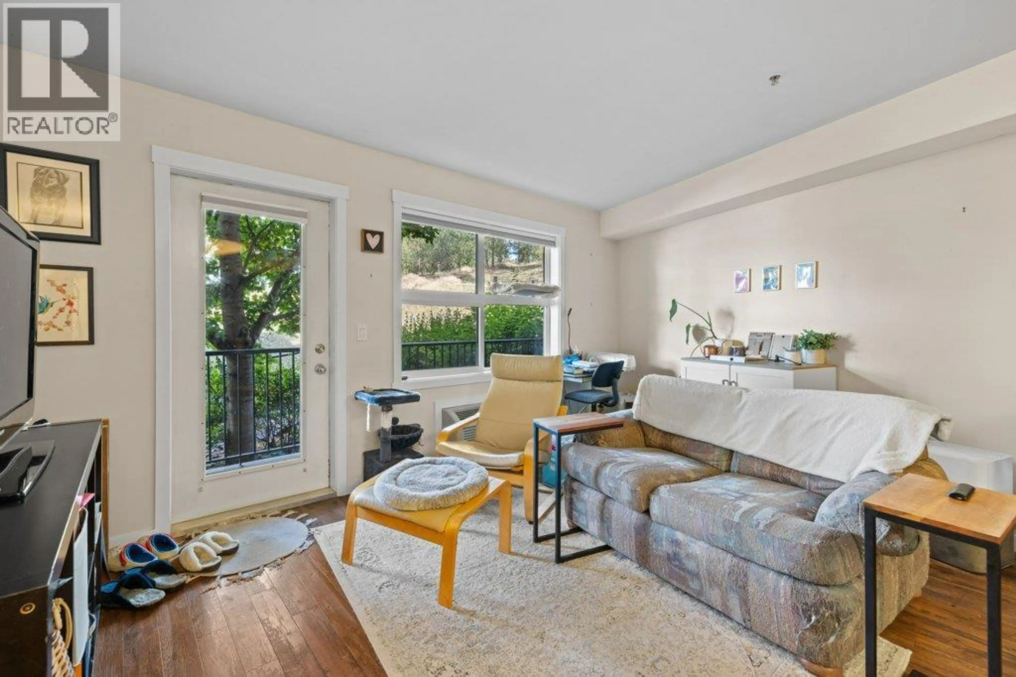 Property at #211 1479 GLENMORE ROAD N, Kelowna, BC