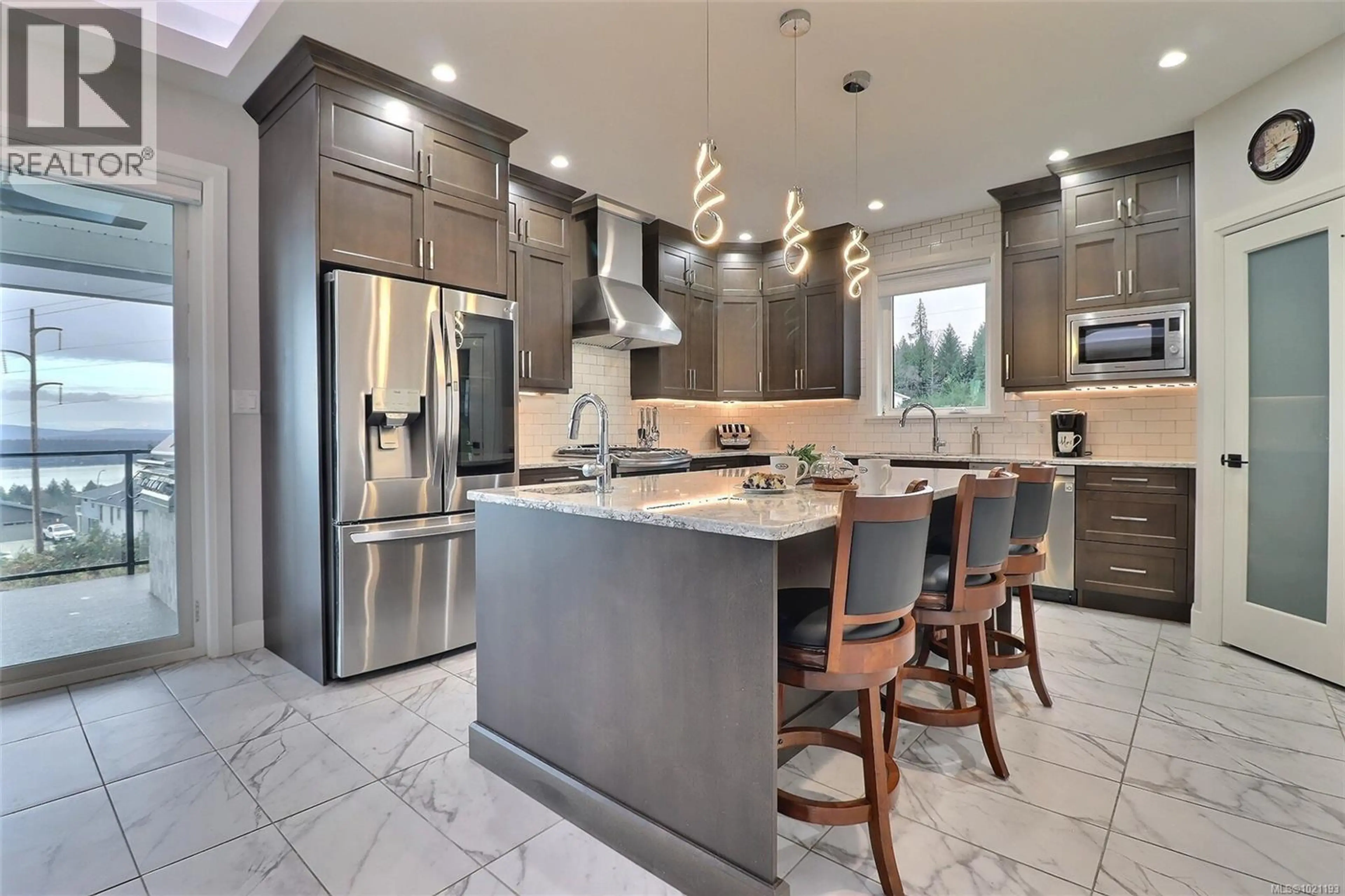 Property at 643 JOHN WILSON PL, Ladysmith, BC