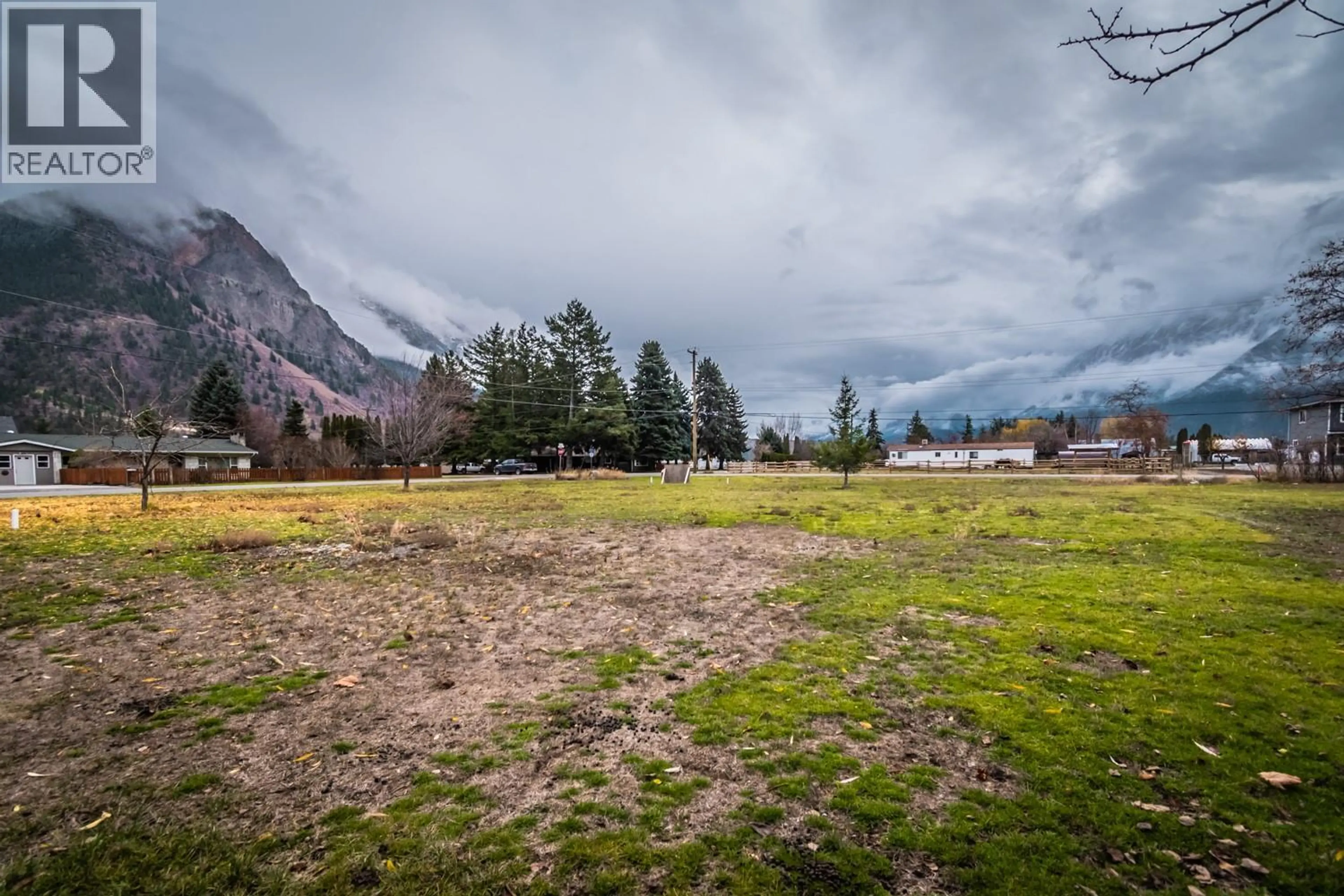 Property at 195 HOLLYWOOD CRESCENT, Lillooet, BC