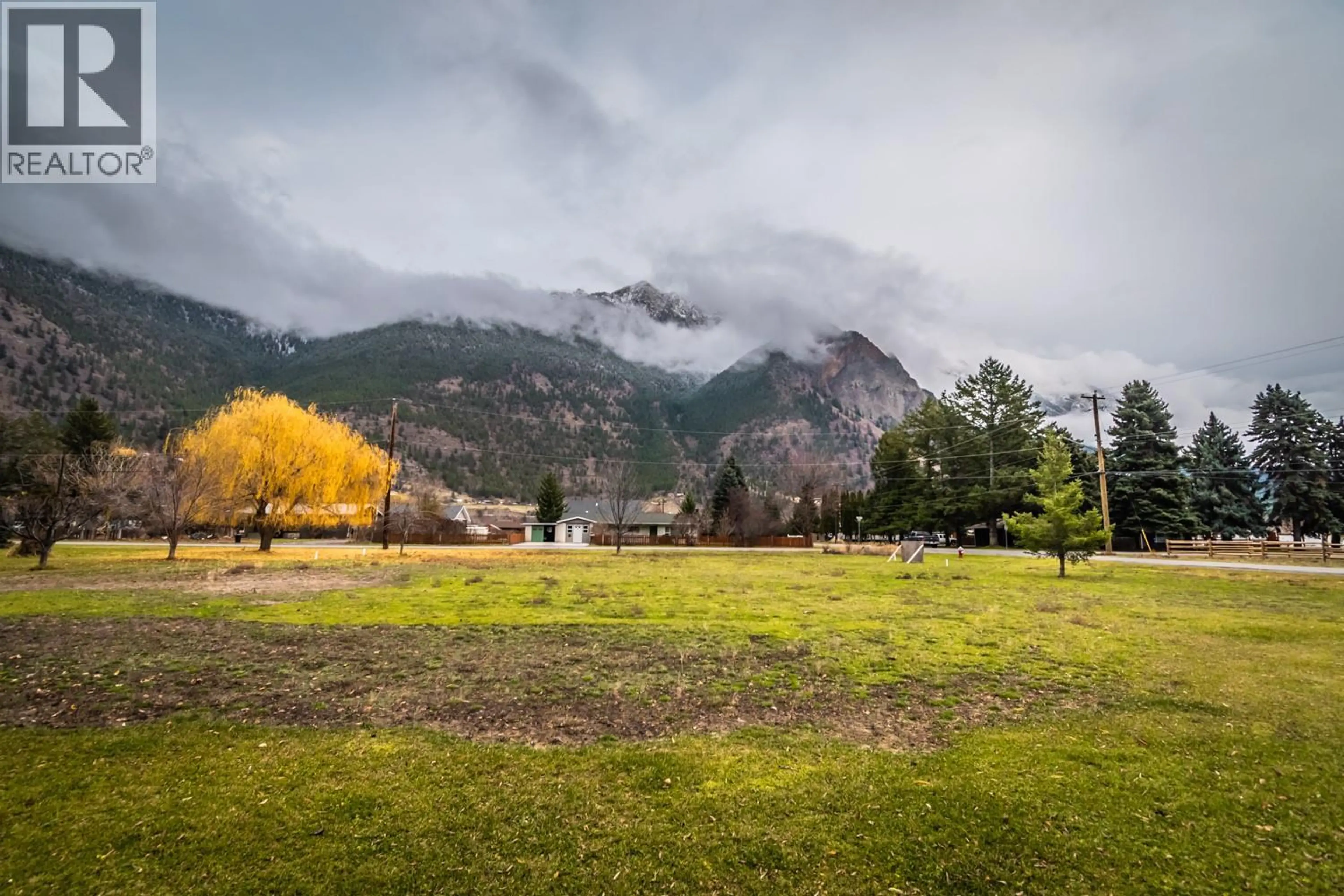 Property at 195 HOLLYWOOD CRESCENT, Lillooet, BC