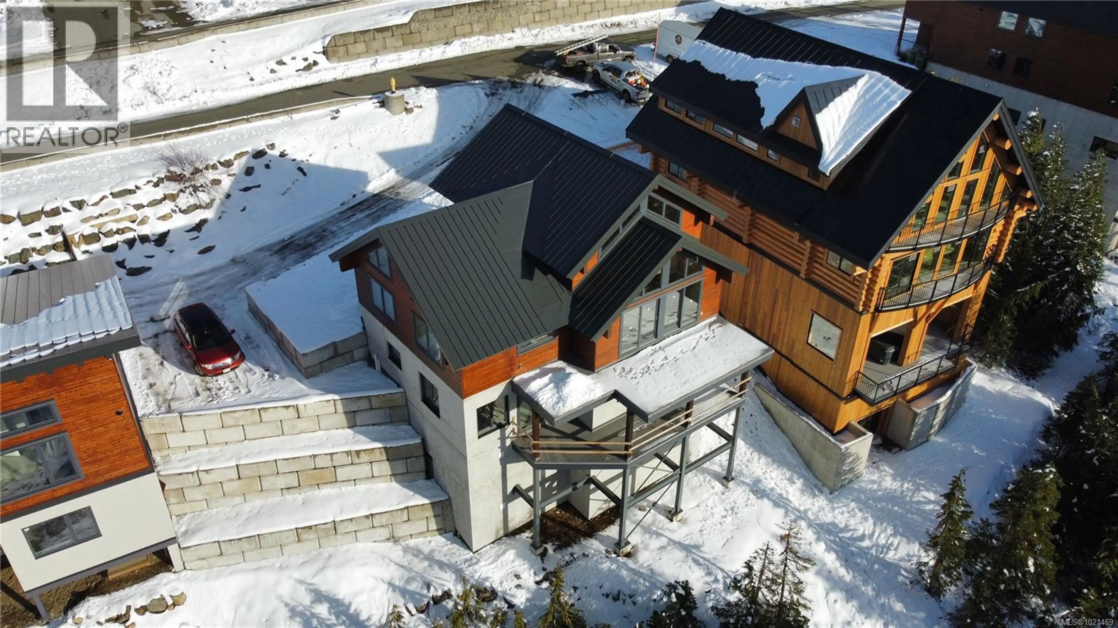 Property at 665 ARROWSMITH RIDGE, Courtenay, BC