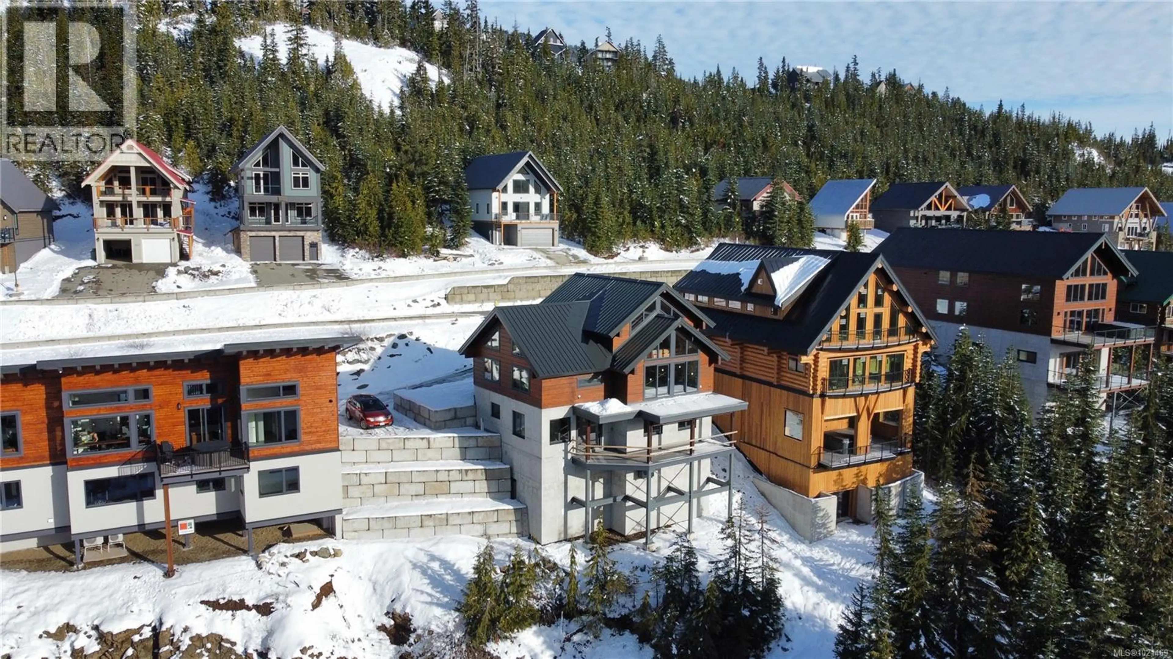 Property at 665 ARROWSMITH RIDGE, Courtenay, BC