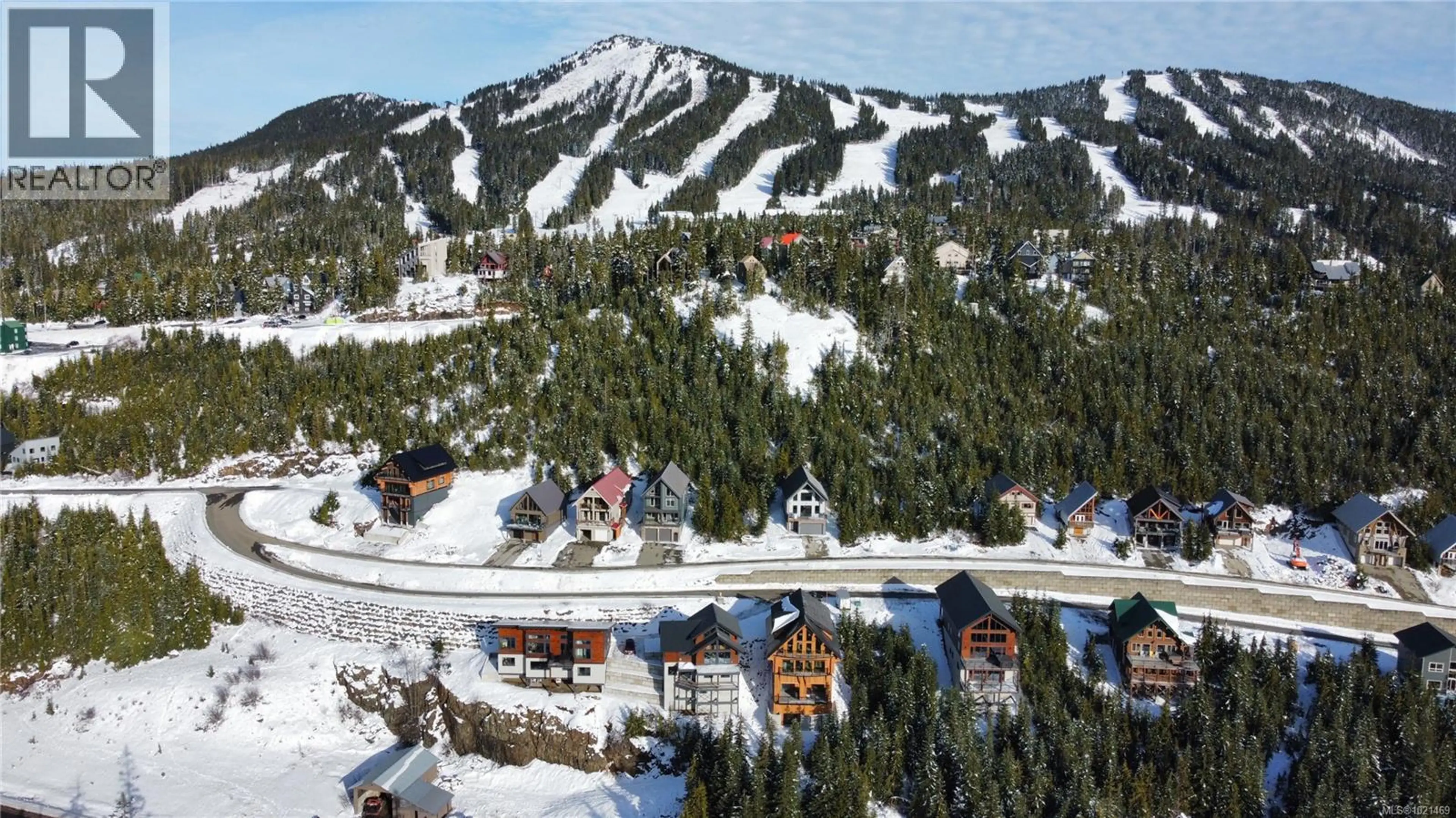 Property at 665 ARROWSMITH RIDGE, Courtenay, BC