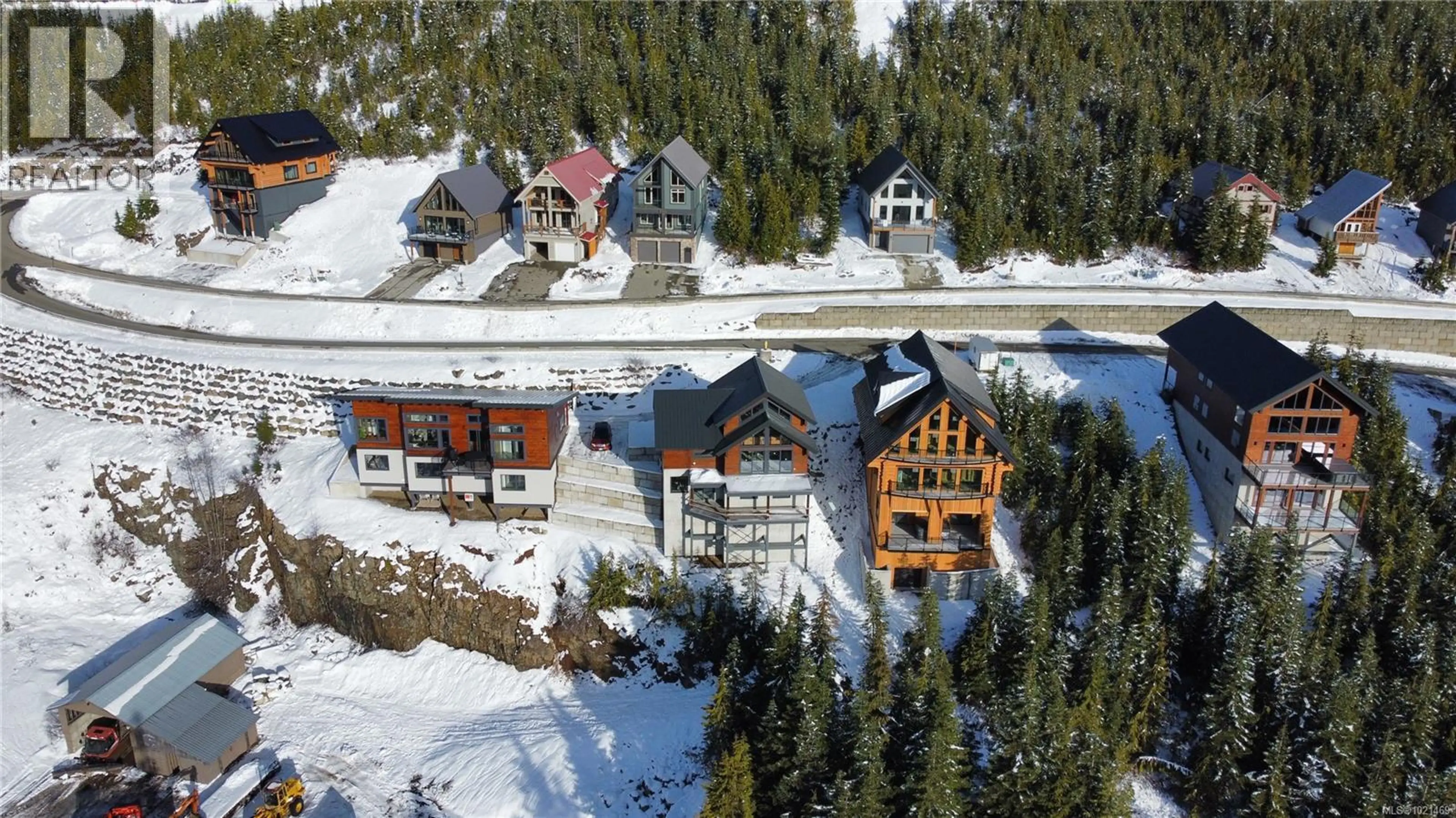 Property at 665 ARROWSMITH RIDGE, Courtenay, BC