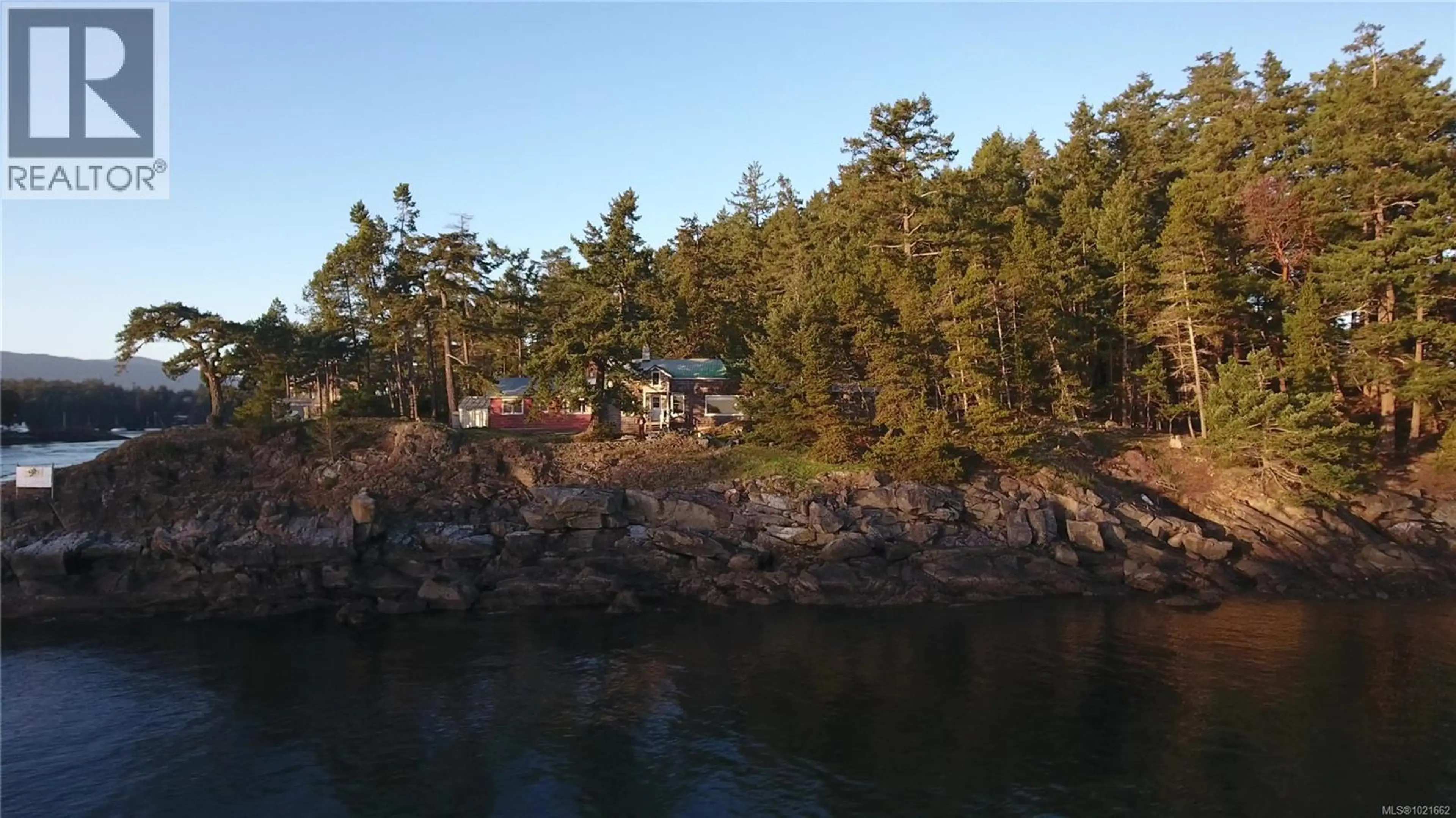 Property at 0 FERNIE ISLAND, Gulf Islands, BC