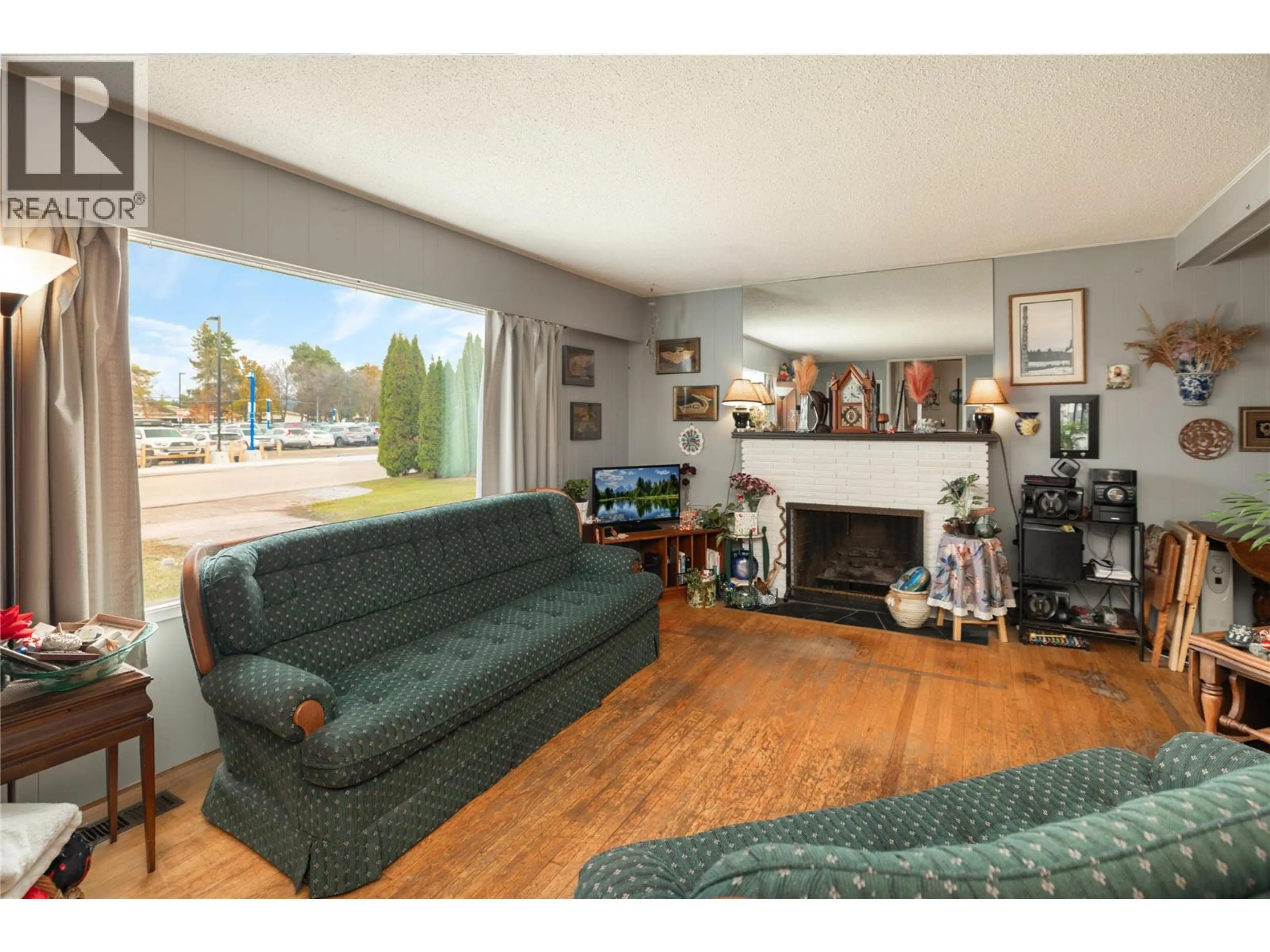 Property at 2150 BURNETT STREET, Kelowna, BC