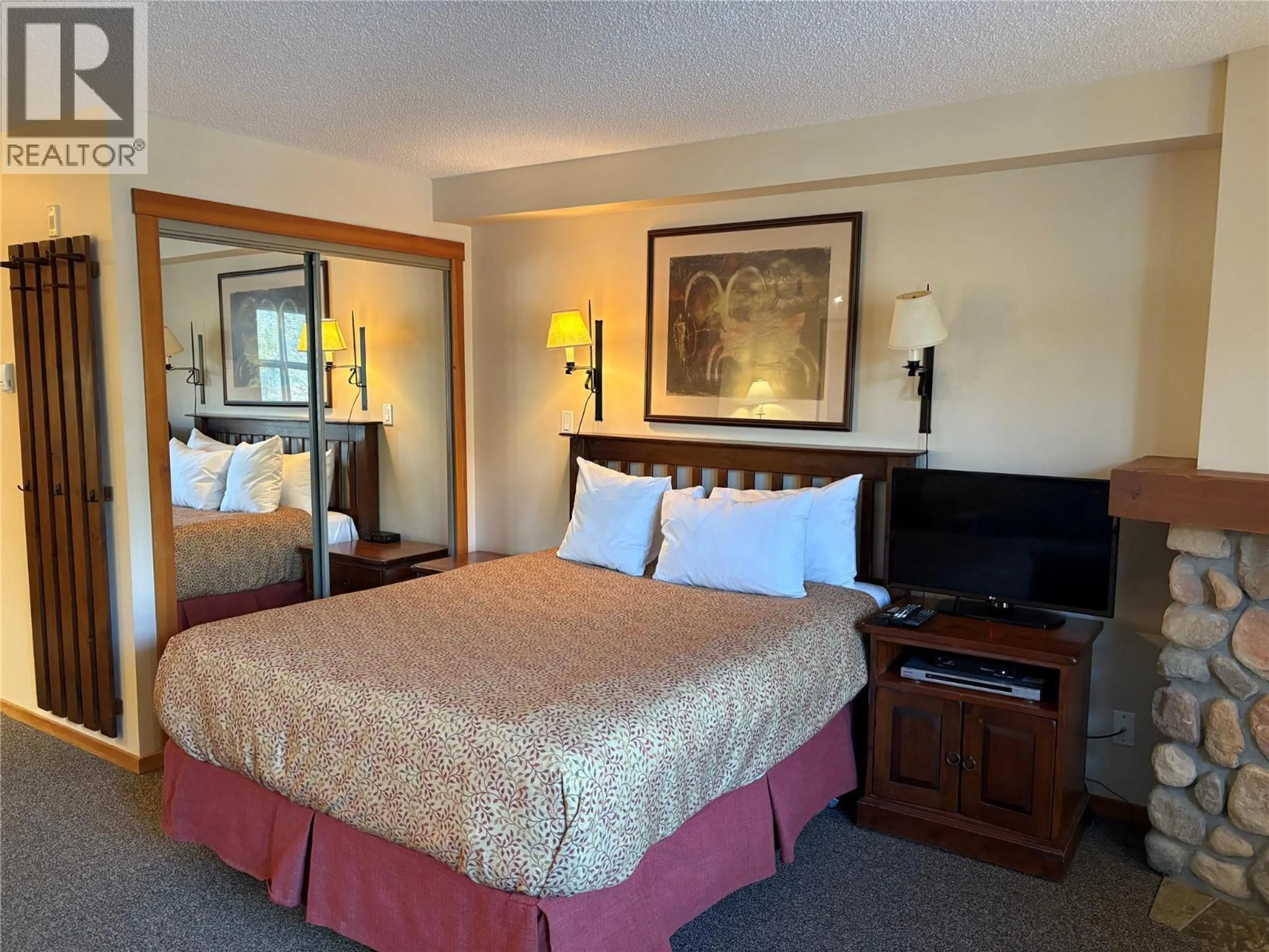 Property at #210 2050 SUMMIT DRIVE, Panorama, BC