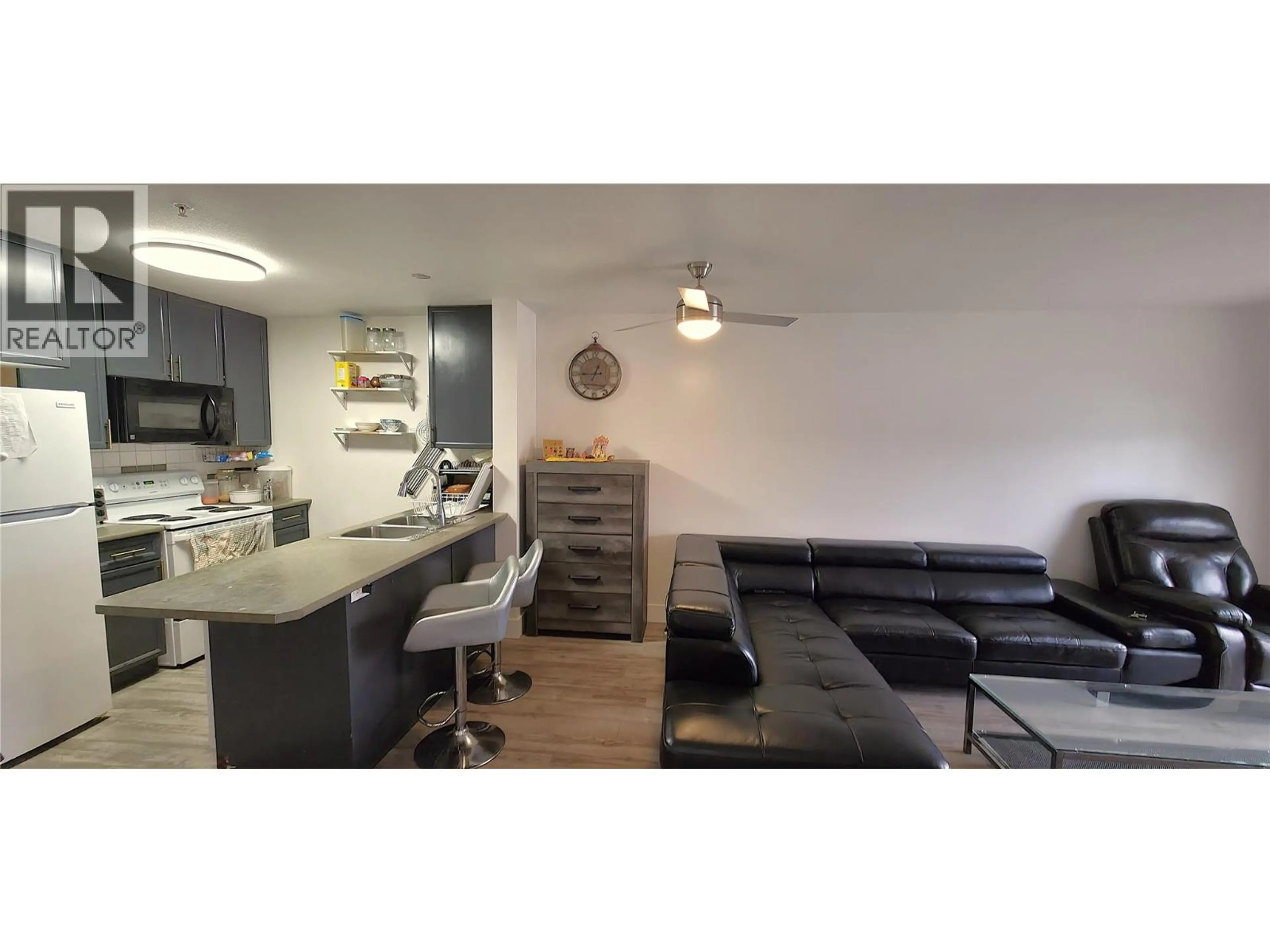 Property at #206 256 HASTINGS AVENUE, Penticton, BC