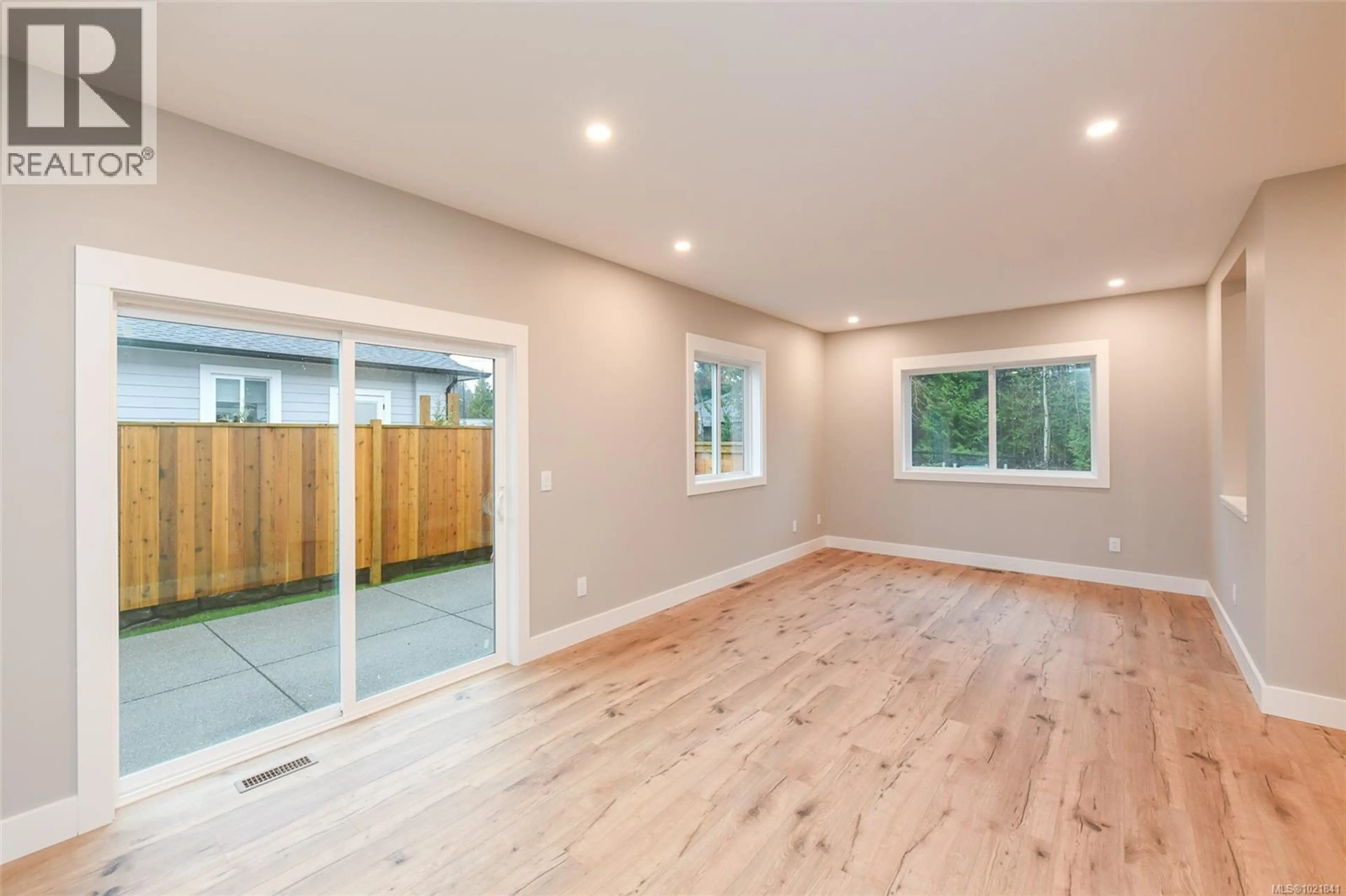 Property at #B 2317 MCDONALD RD, Comox, BC