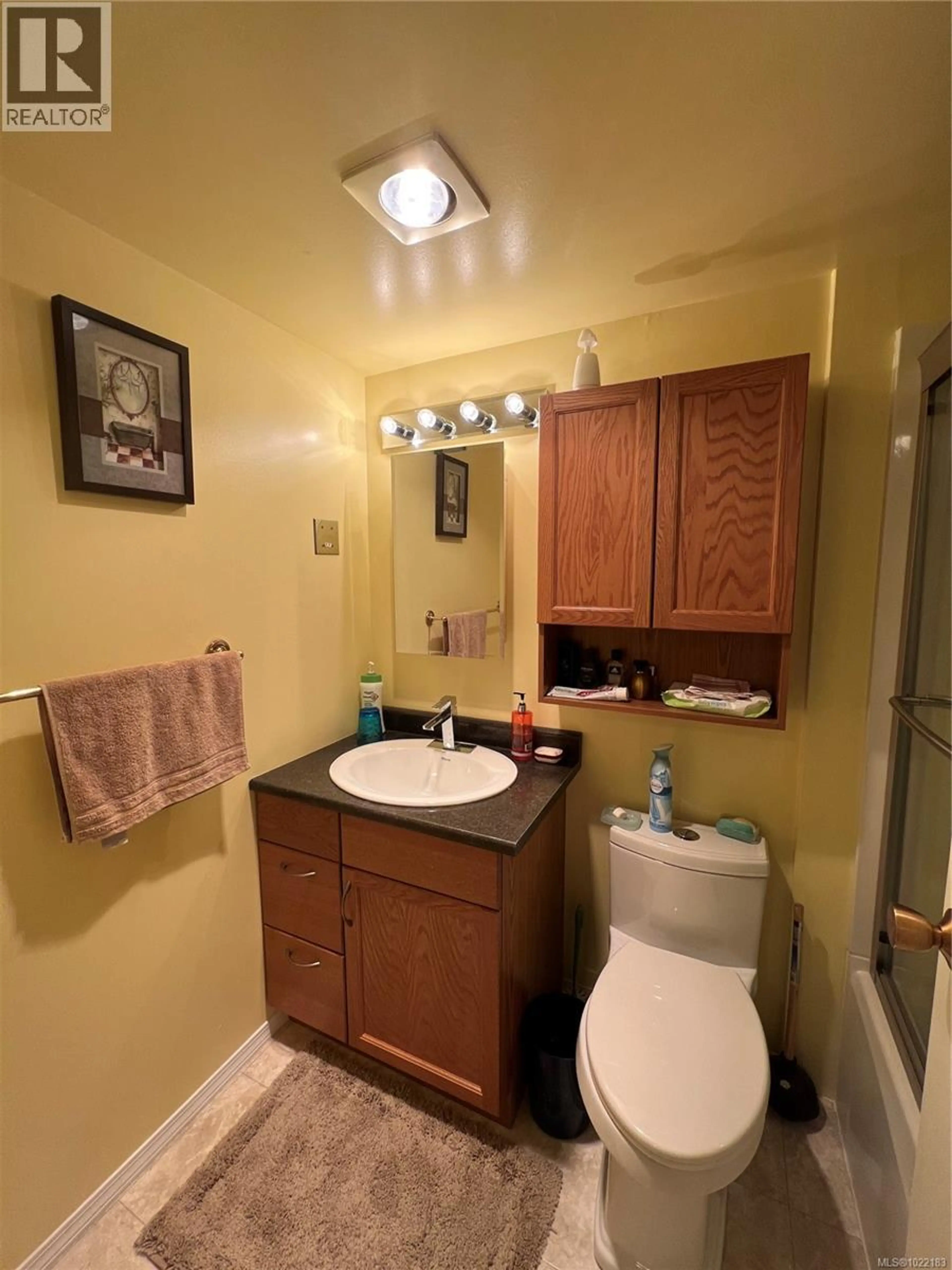 Property at #202 651 MAQUINNA DR N, Tahsis, BC