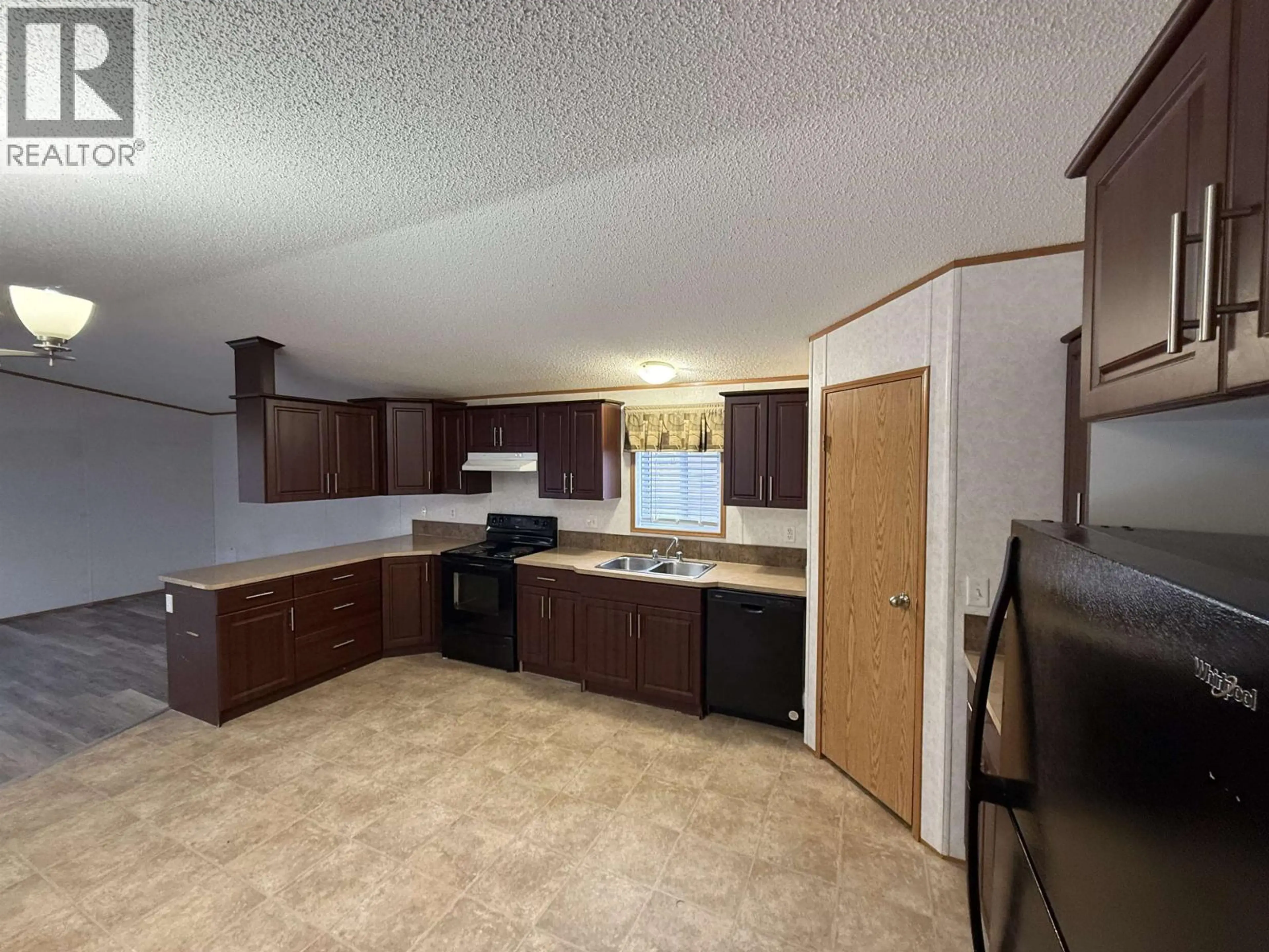 Property at 8106 85A AVENUE, Fort St. John, BC