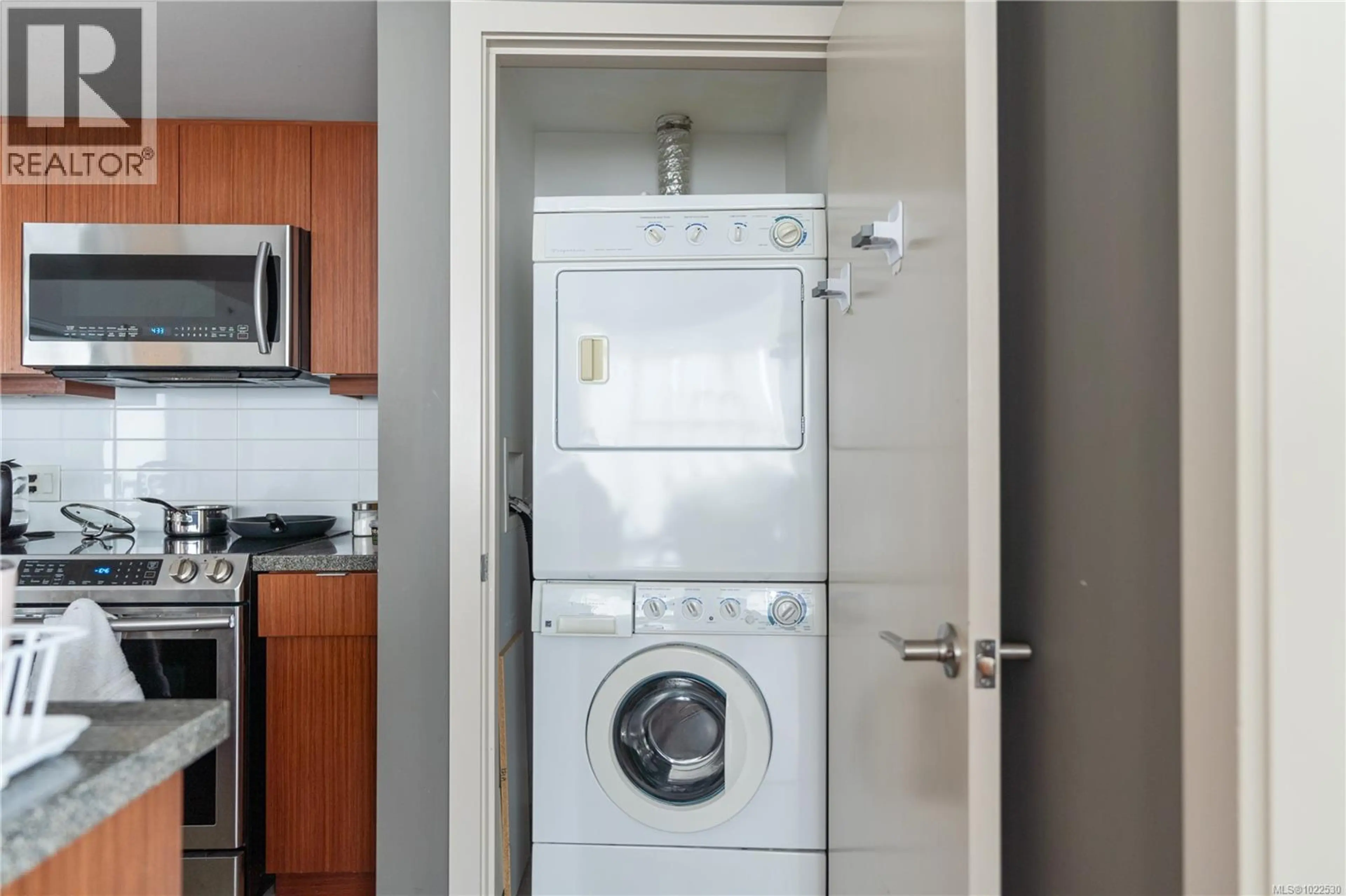 Property at #701 760 JOHNSON ST, Victoria, BC