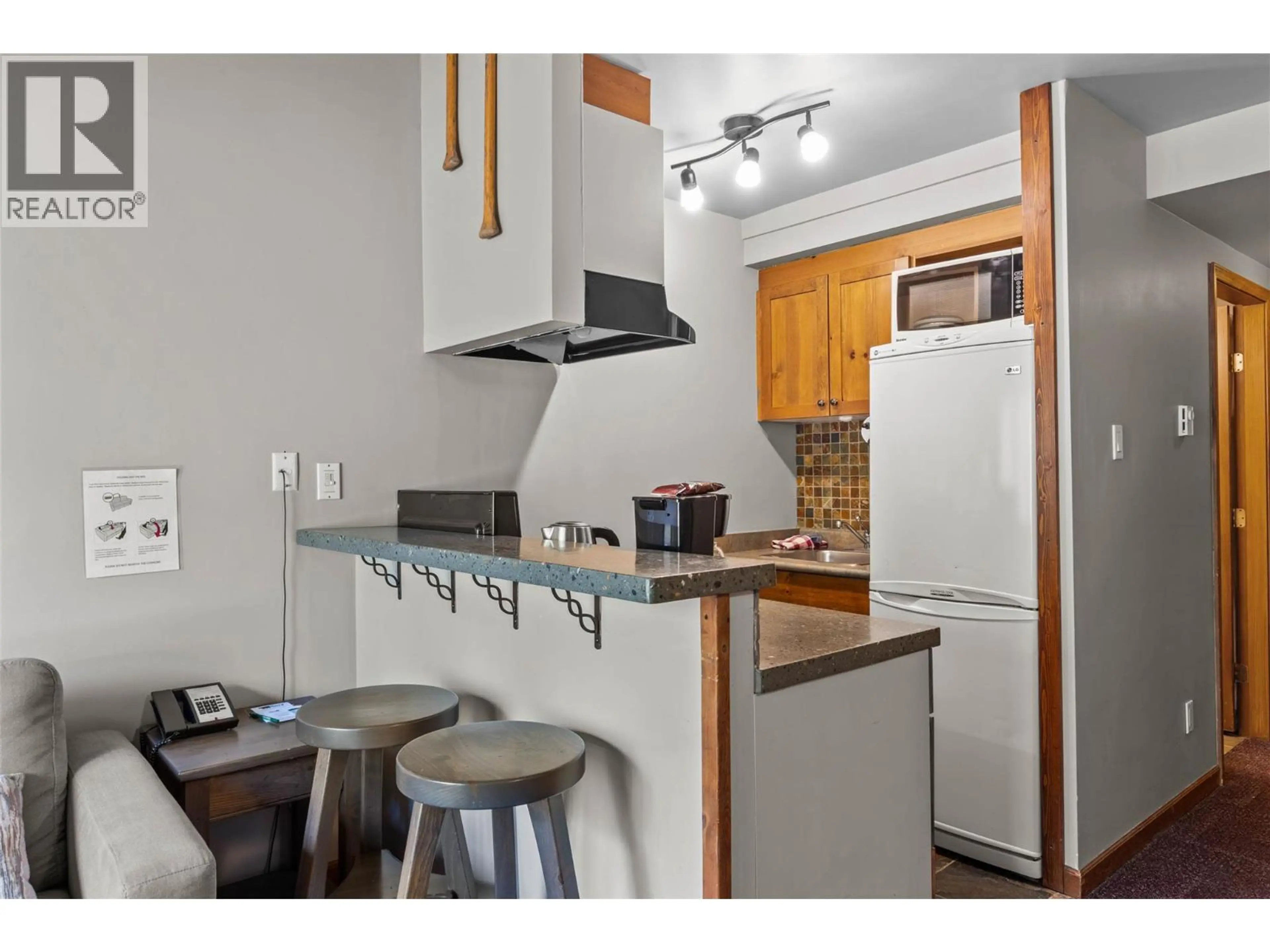 Property at #433 3220 VILLAGE WAY, Sun Peaks, BC