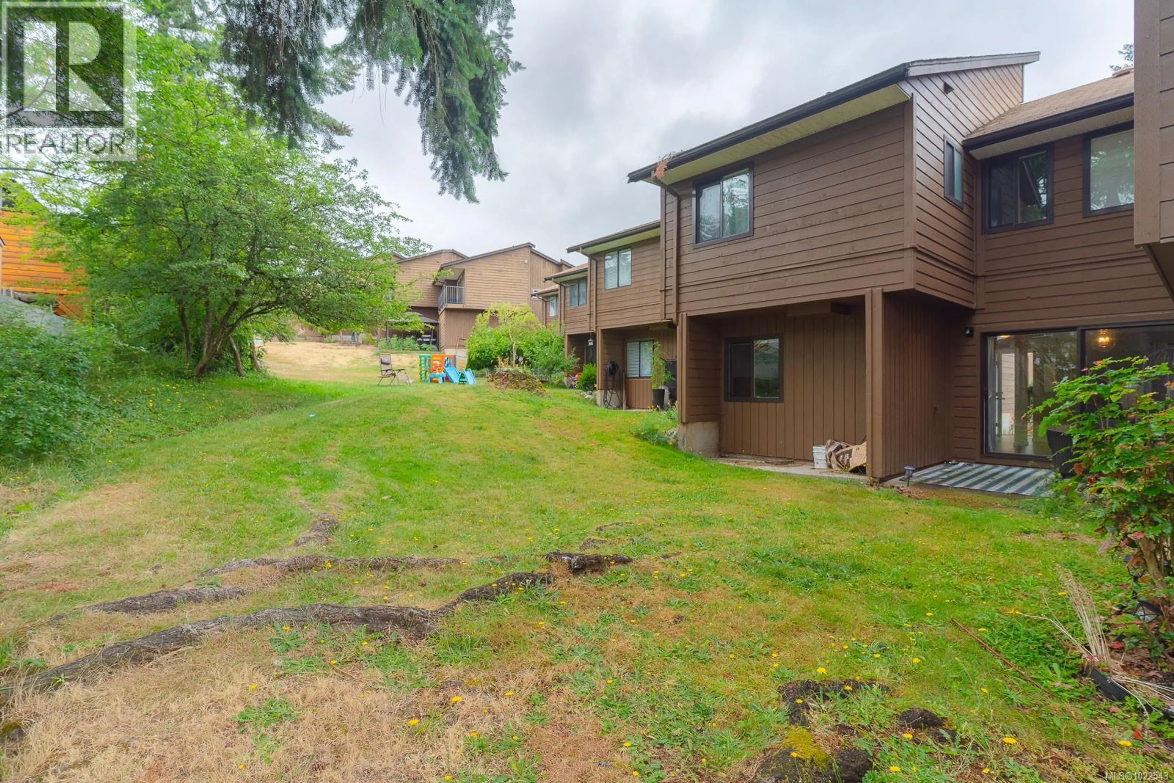 Property at #10 855 HOWARD AVE, Nanaimo, BC