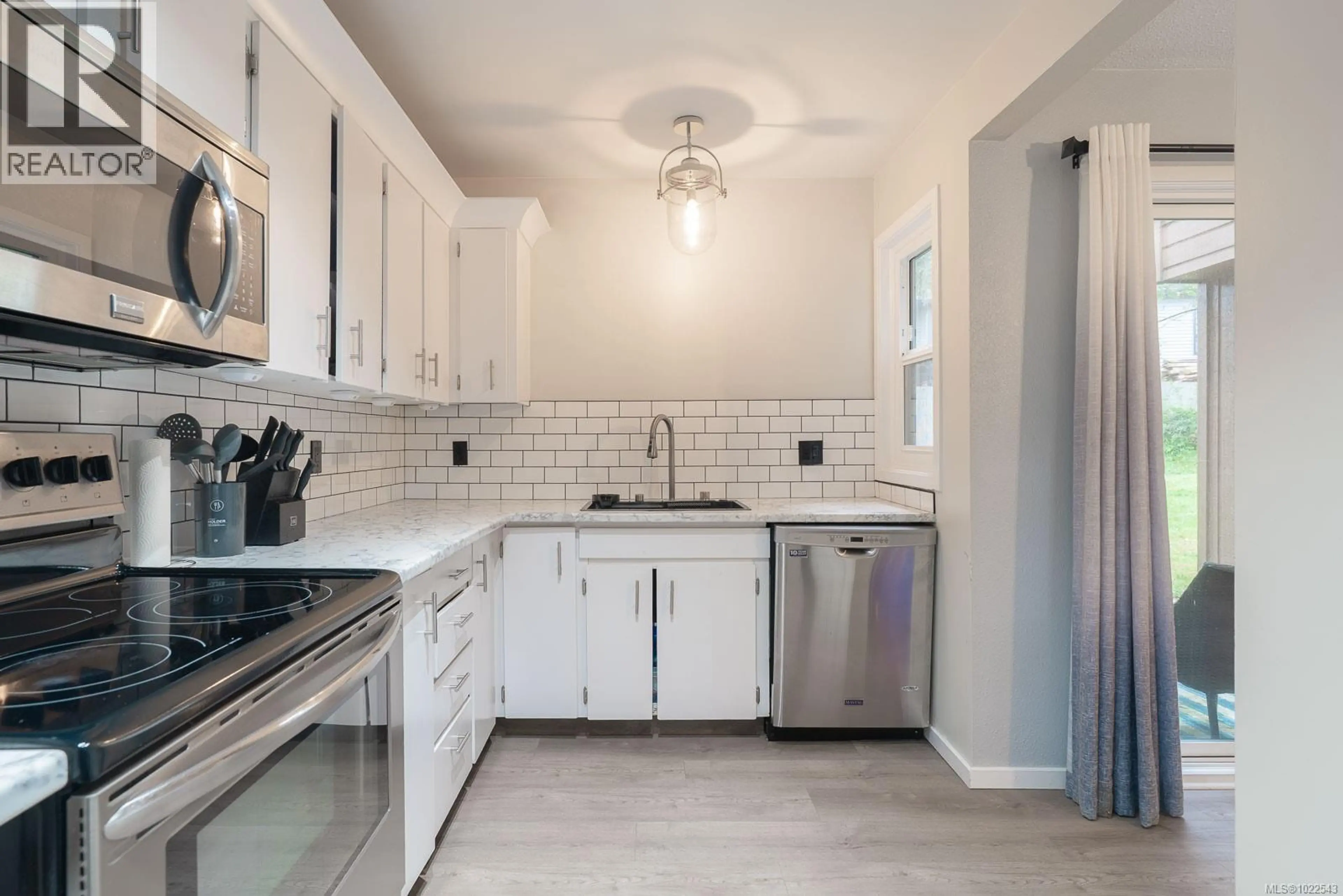 Property at #10 855 HOWARD AVE, Nanaimo, BC