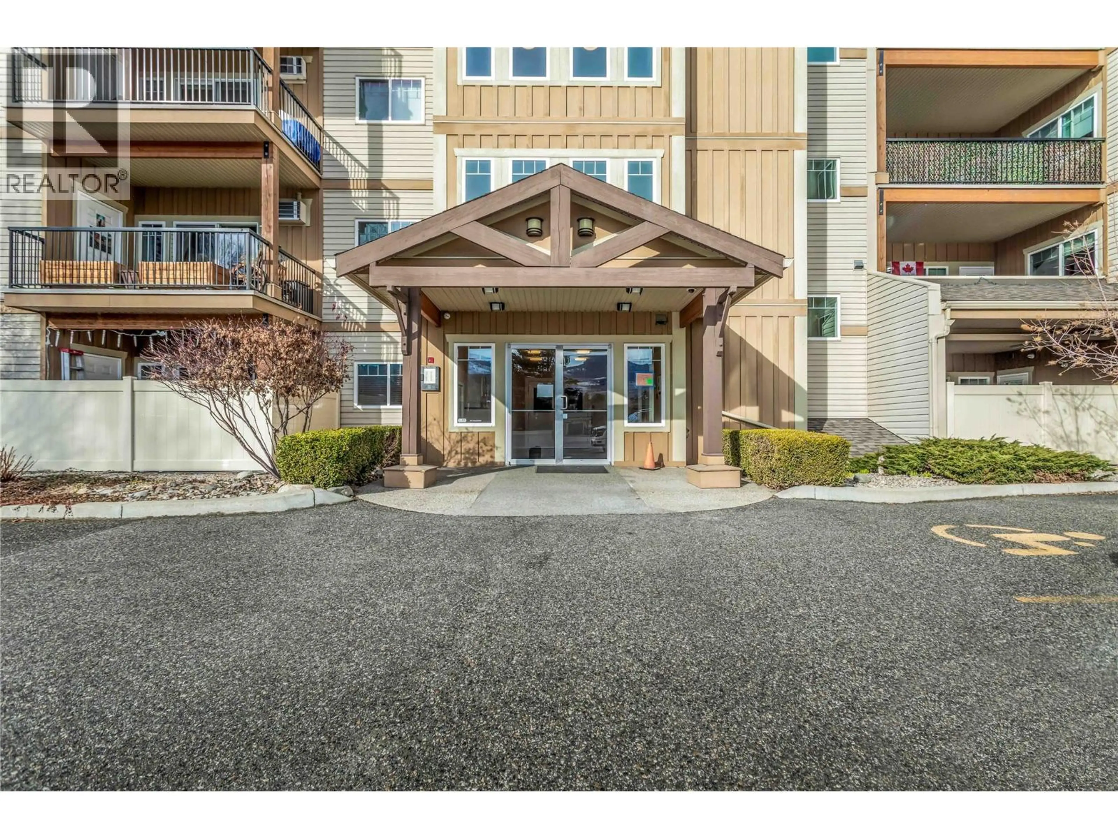 Property at #302 250 HOLLYWOOD ROAD S, Kelowna, BC