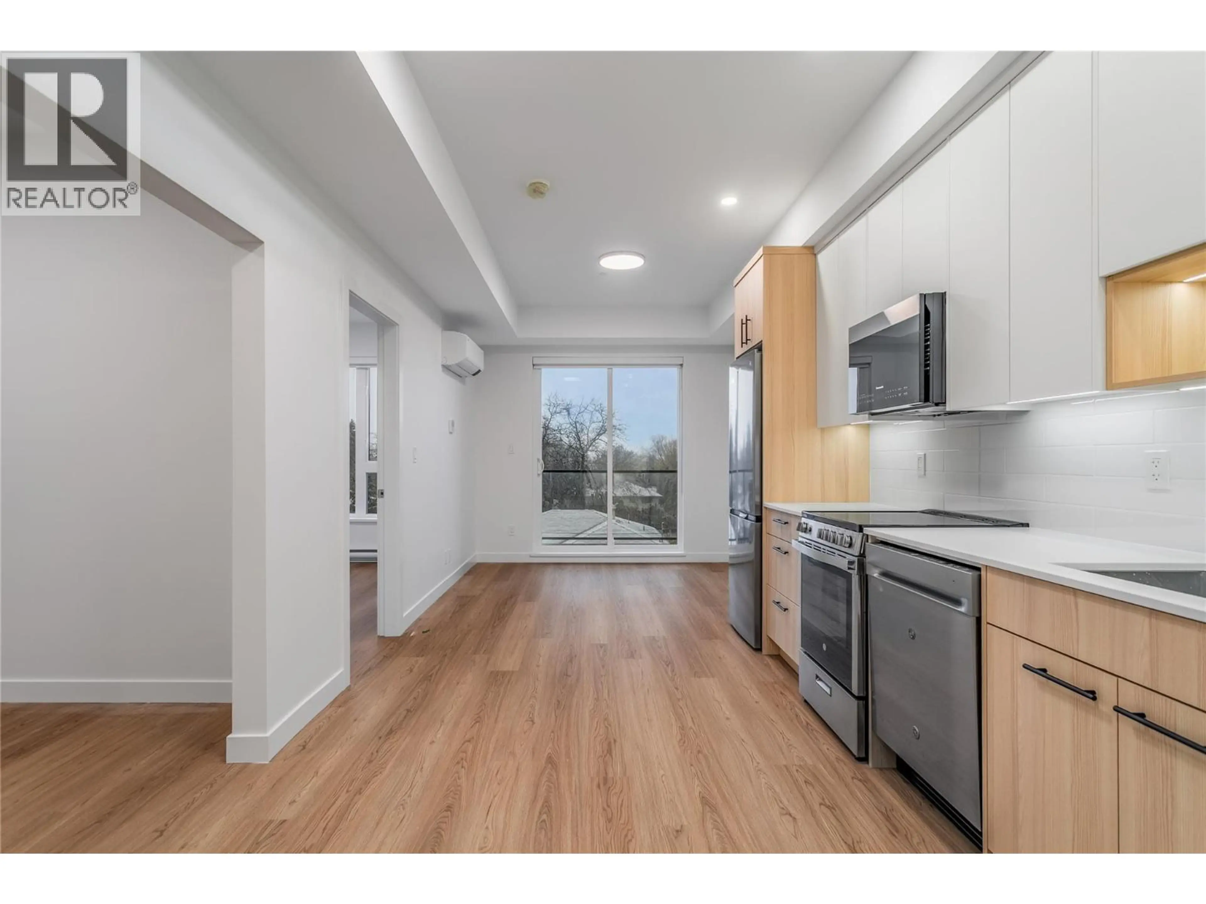 Property at #305 1380 PRIDHAM AVENUE, Kelowna, BC