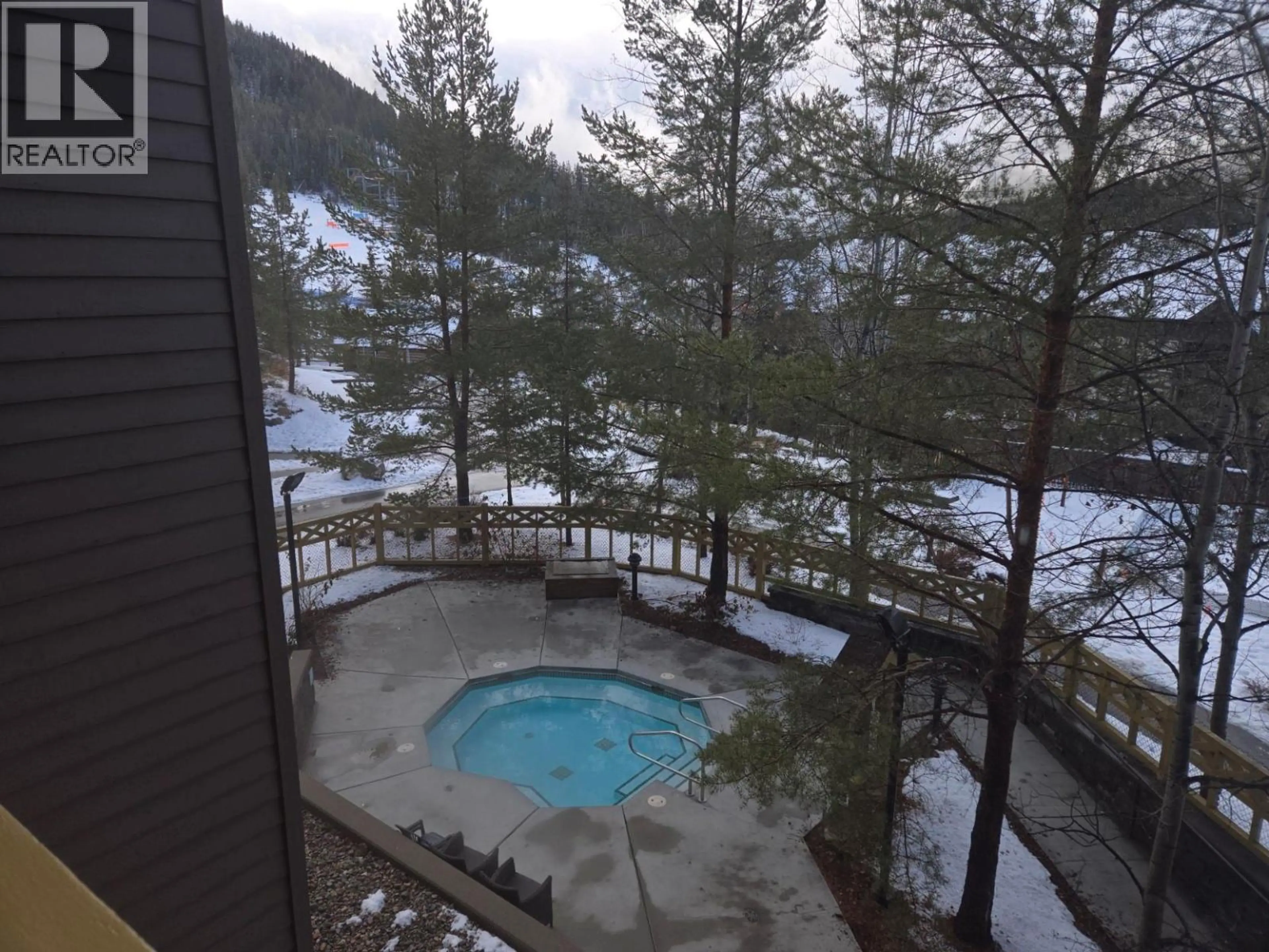 Property at #303 2070 SUMMIT DRIVE, Panorama, BC