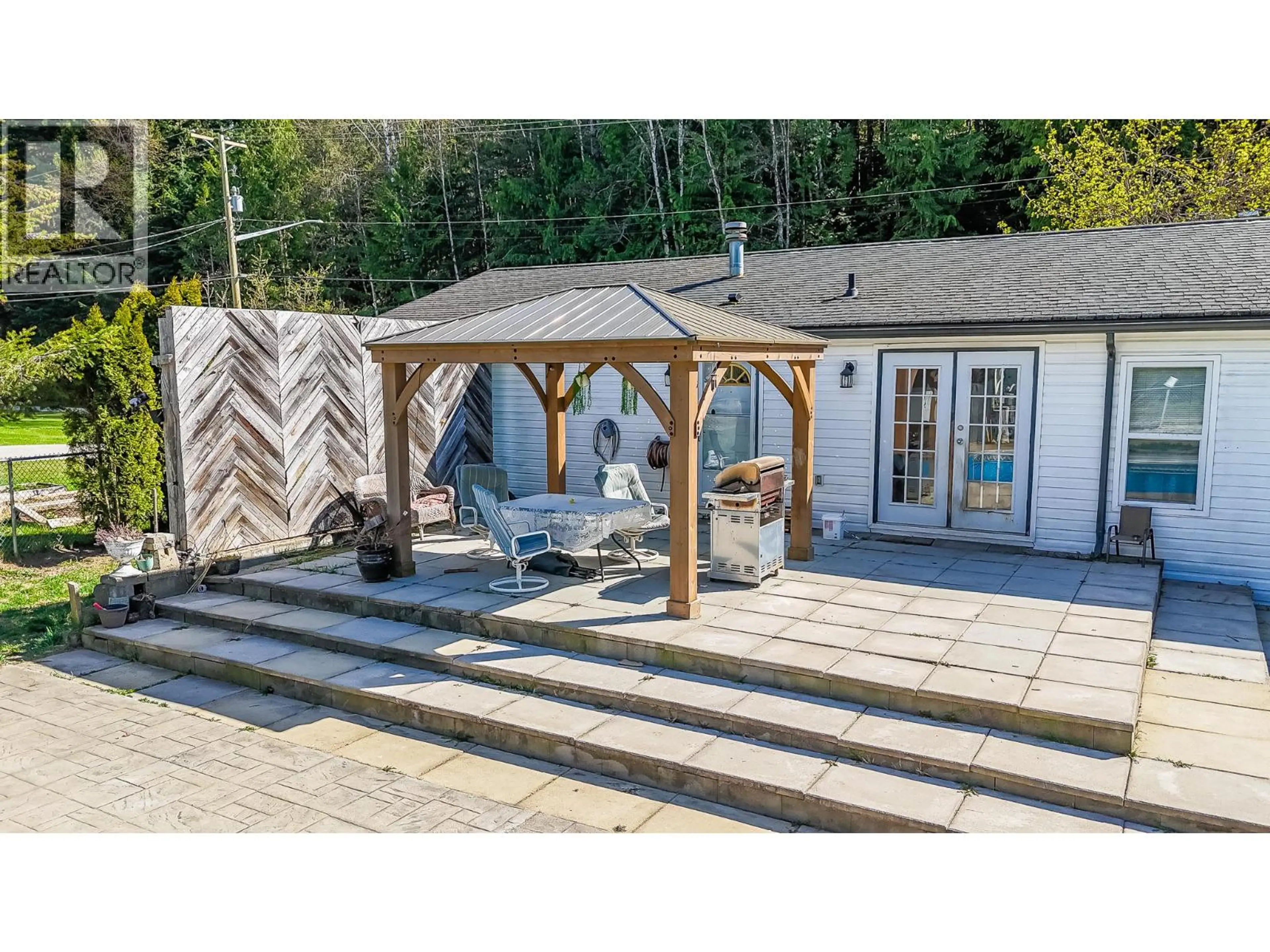 Property at 1740 ILLECILLEWAET ROAD, Revelstoke, BC