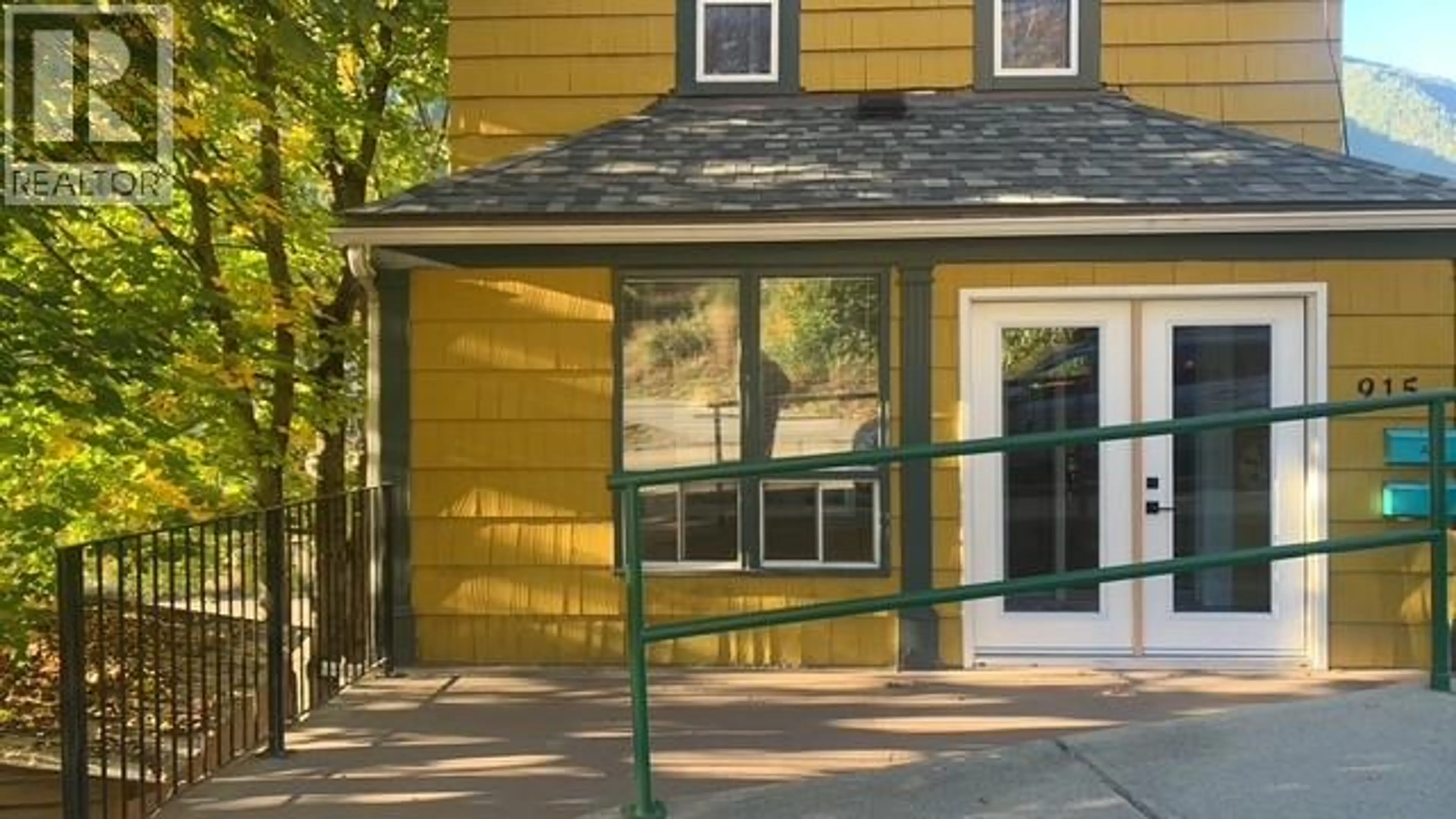 Property at 915 FRONT STREET, Nelson, BC