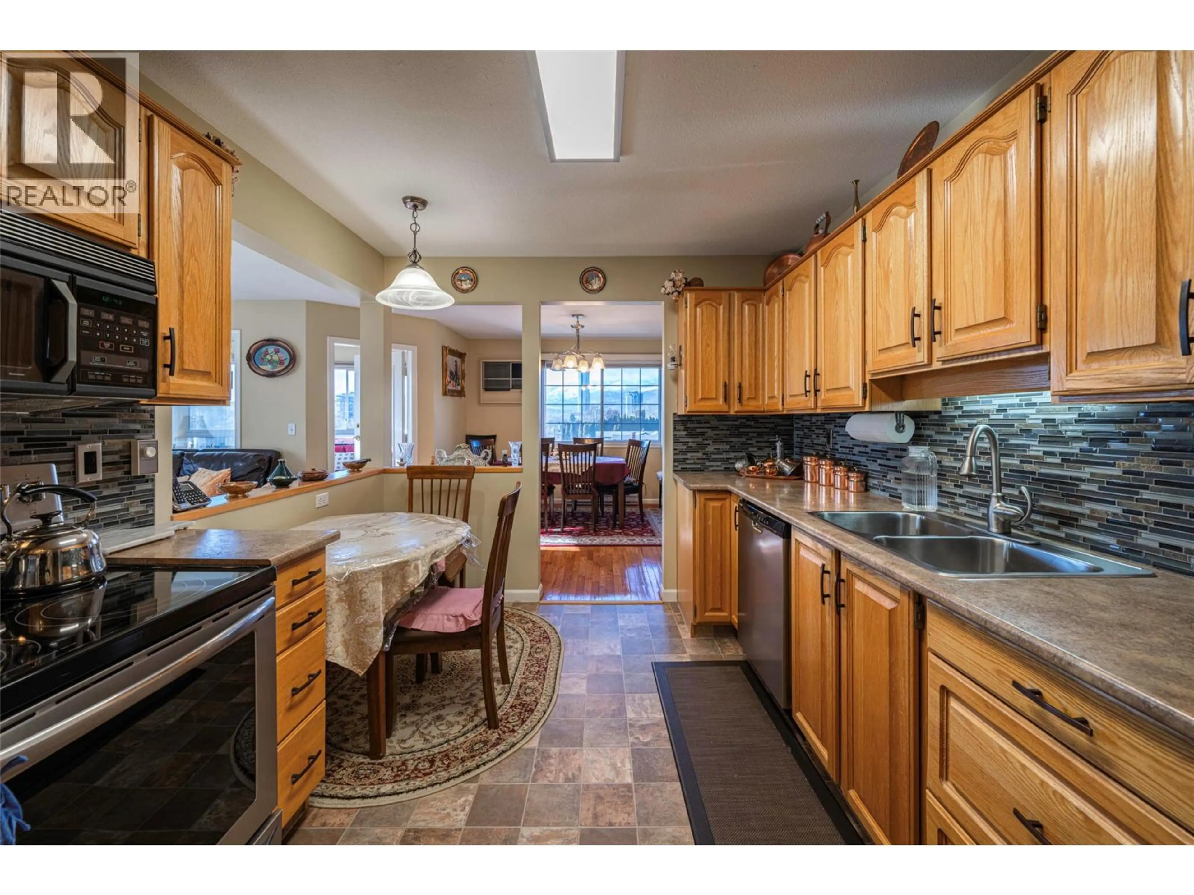 Property at #308 945 LAWRENCE AVENUE, Kelowna, BC