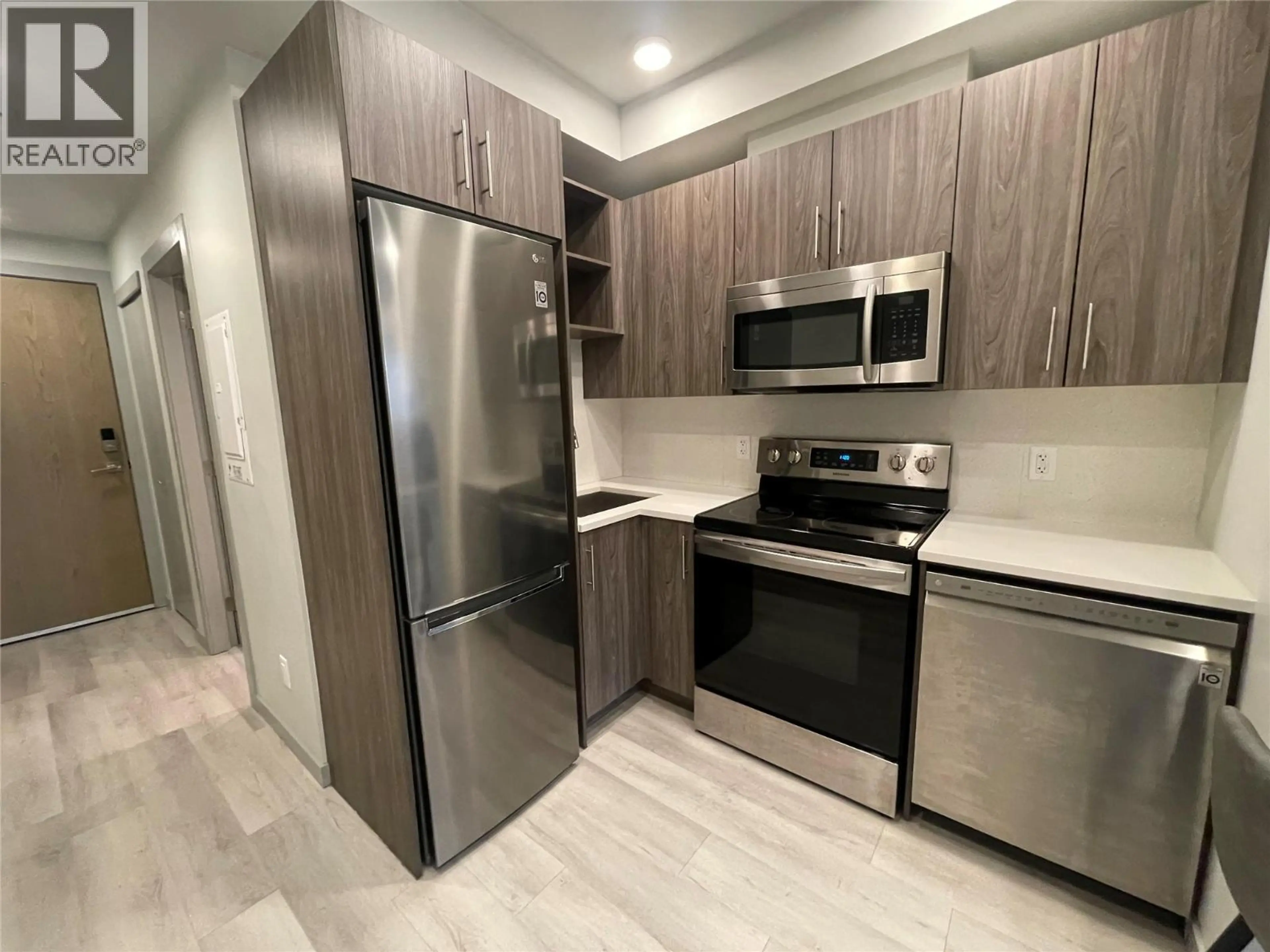 Property at #112 345 DOUGALL ROAD N, Kelowna, BC