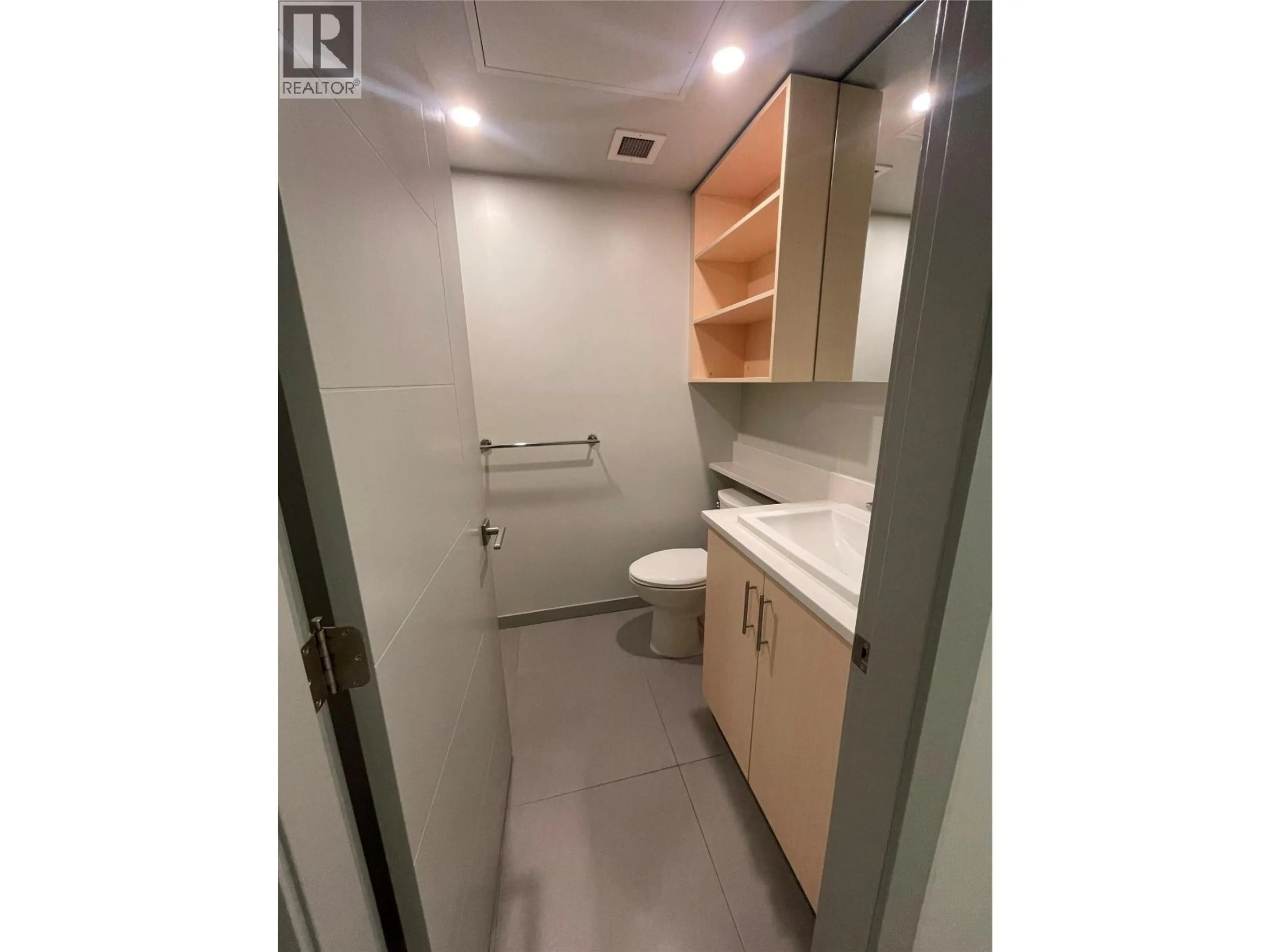 Property at #112 345 DOUGALL ROAD N, Kelowna, BC