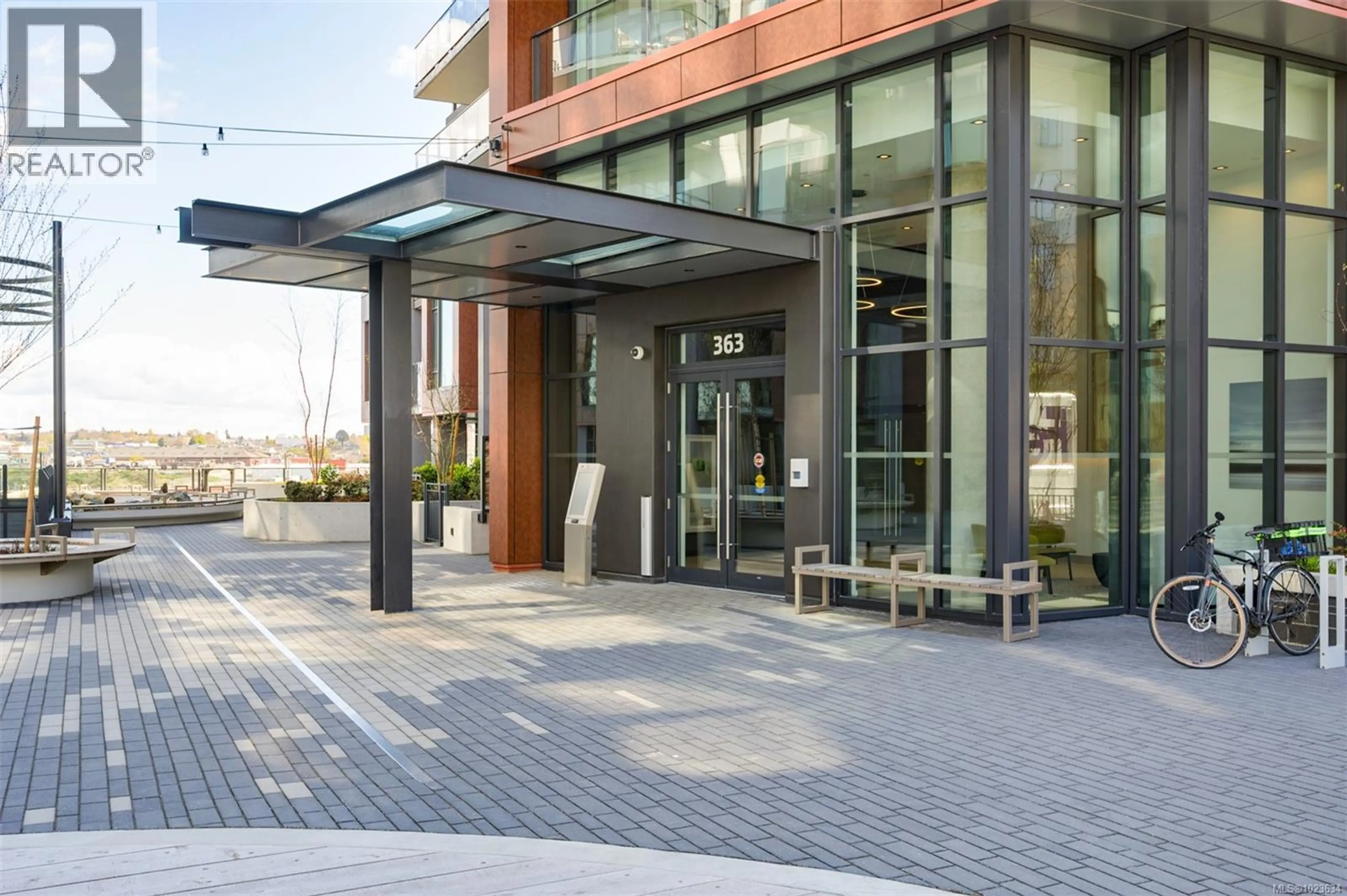 Property at #207 363 TYEE RD, Victoria, BC