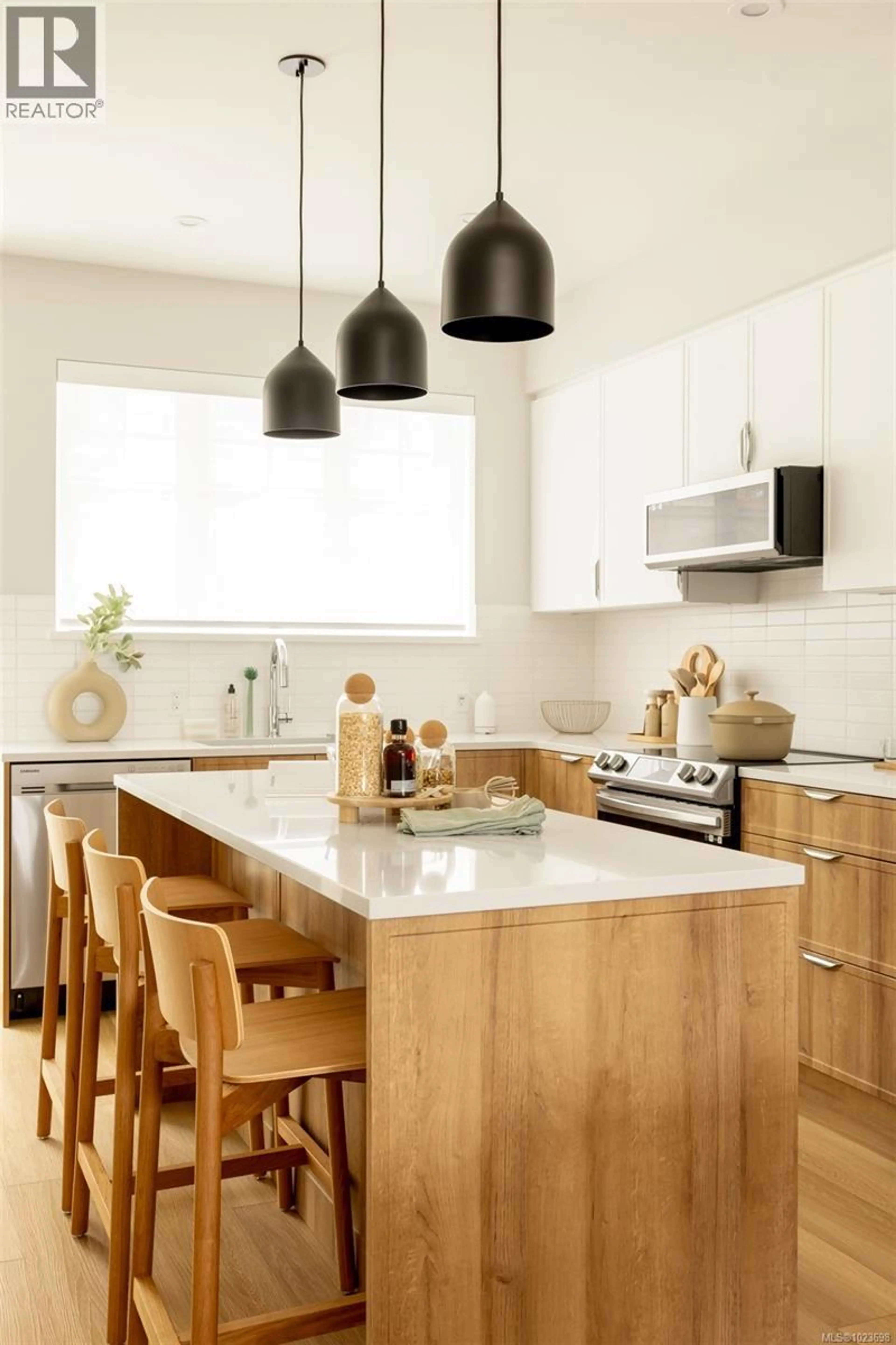 Property at #109 3210 GLENDALE PL, Langford, BC