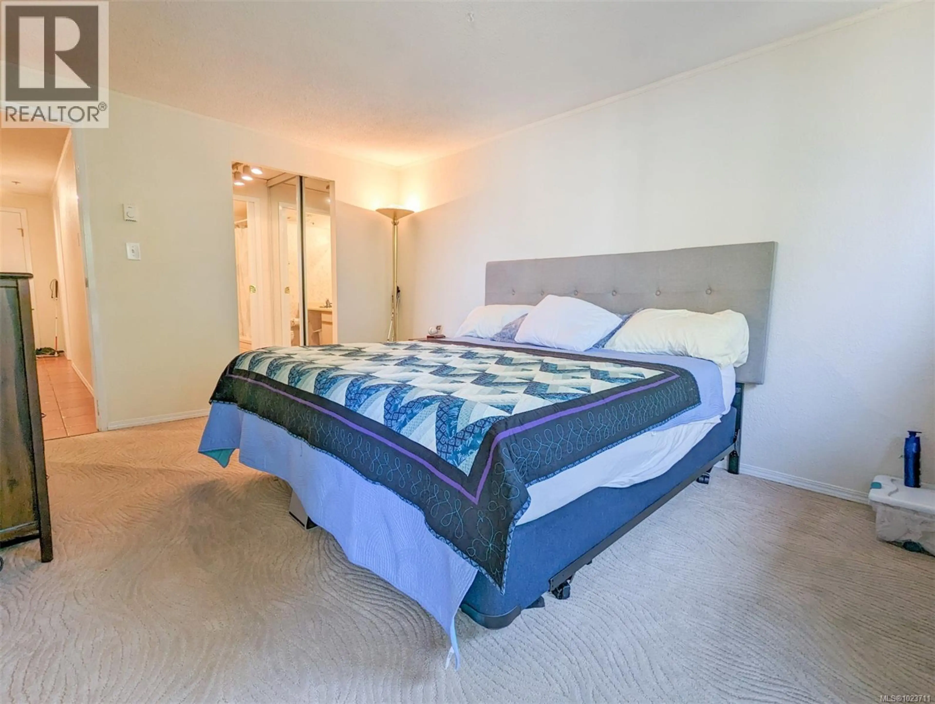 Property at #309 1560 HILLSIDE AVE, Victoria, BC