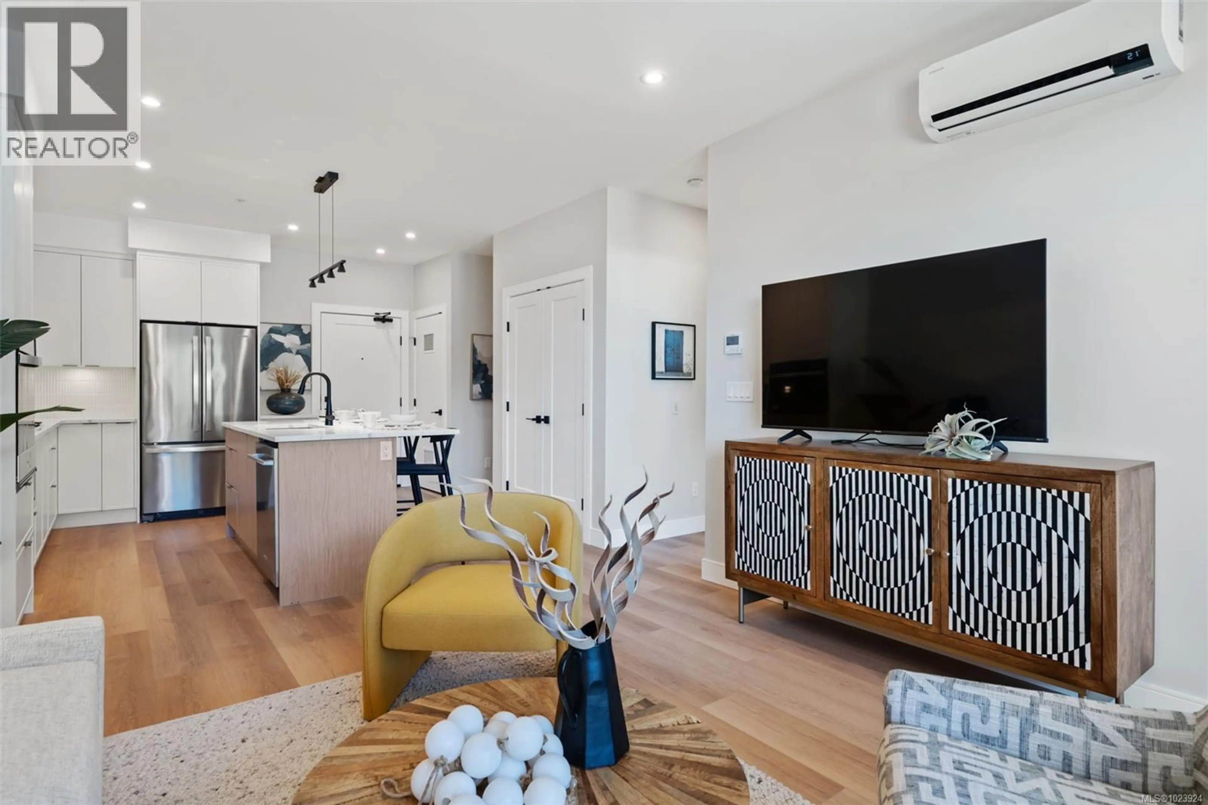 Property at #307 1810 SELENITE PL, Langford, BC