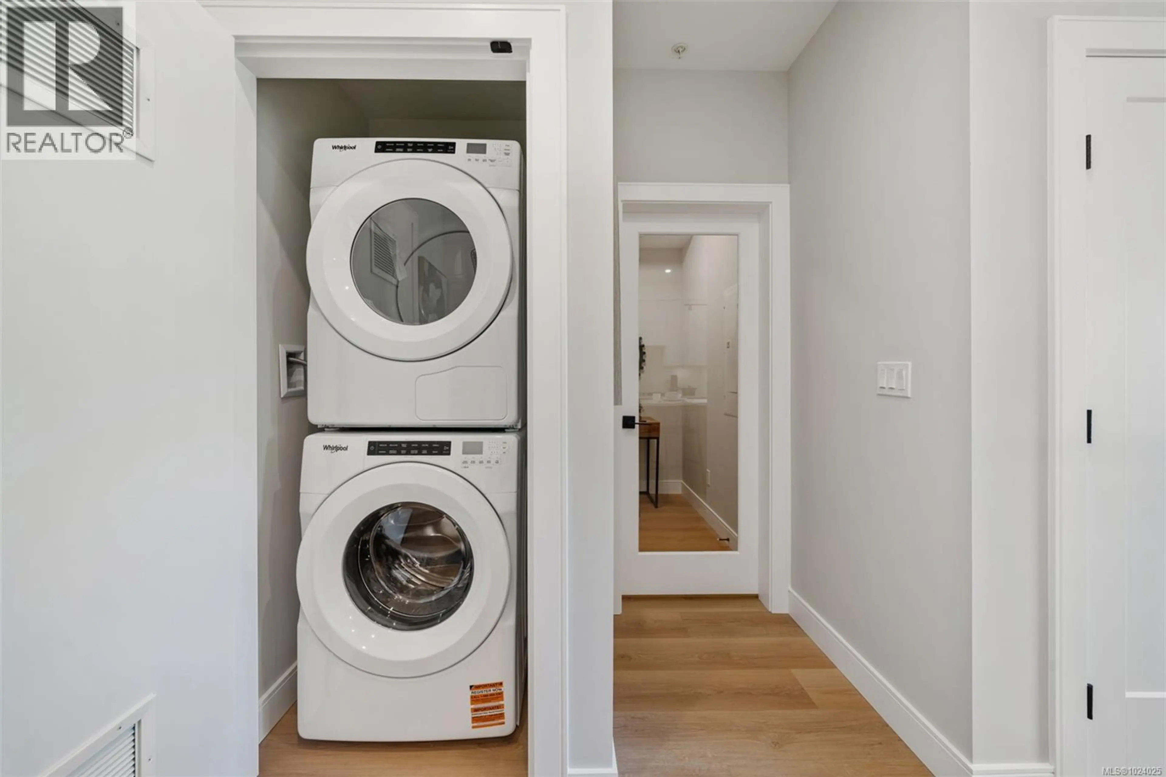 Property at #103 1810 SELENITE PL, Langford, BC