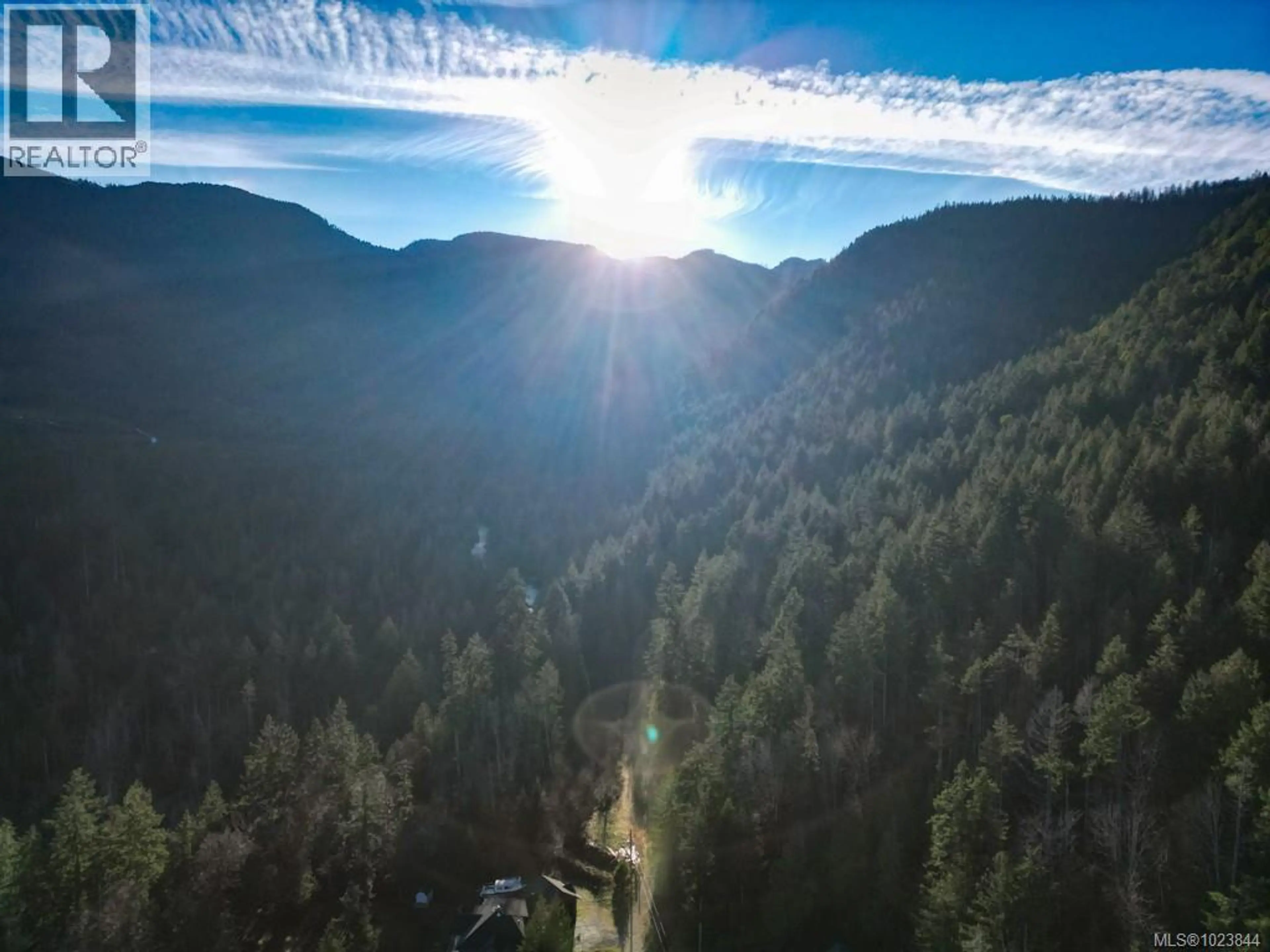 Property at 1865 TAYLOR WALK, Qualicum Beach, BC