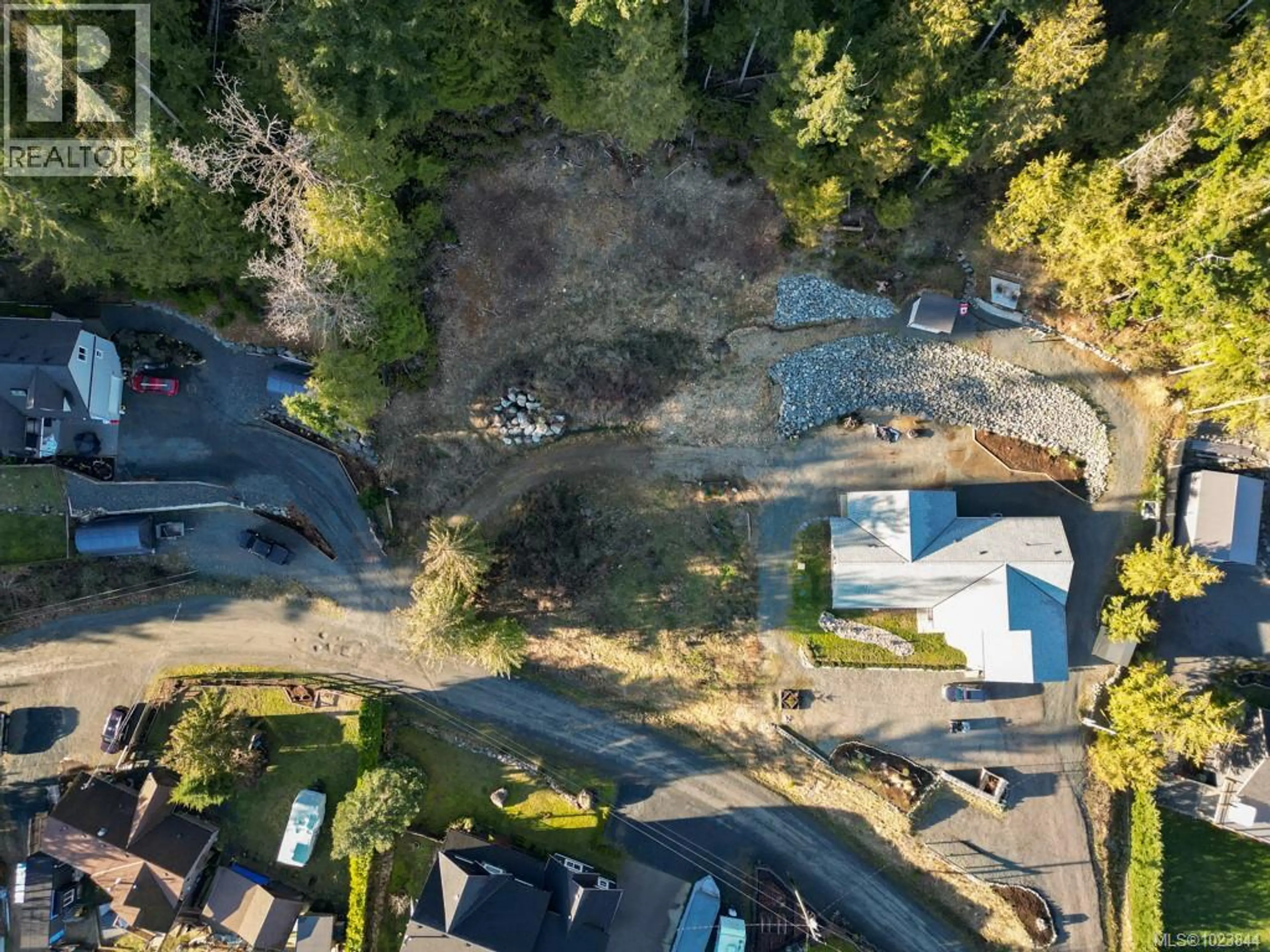 Property at 1865 TAYLOR WALK, Qualicum Beach, BC