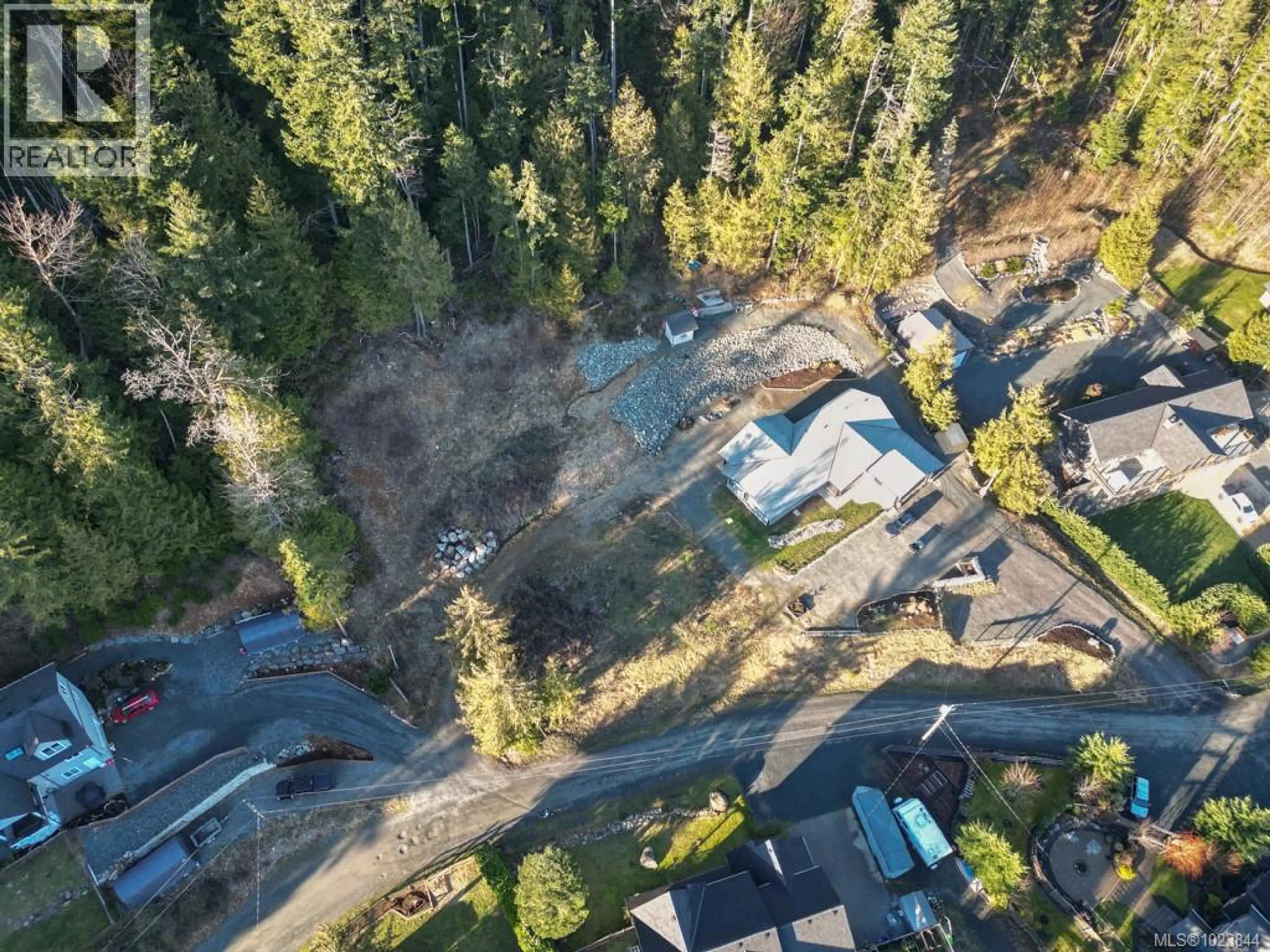 Property at 1865 TAYLOR WALK, Qualicum Beach, BC