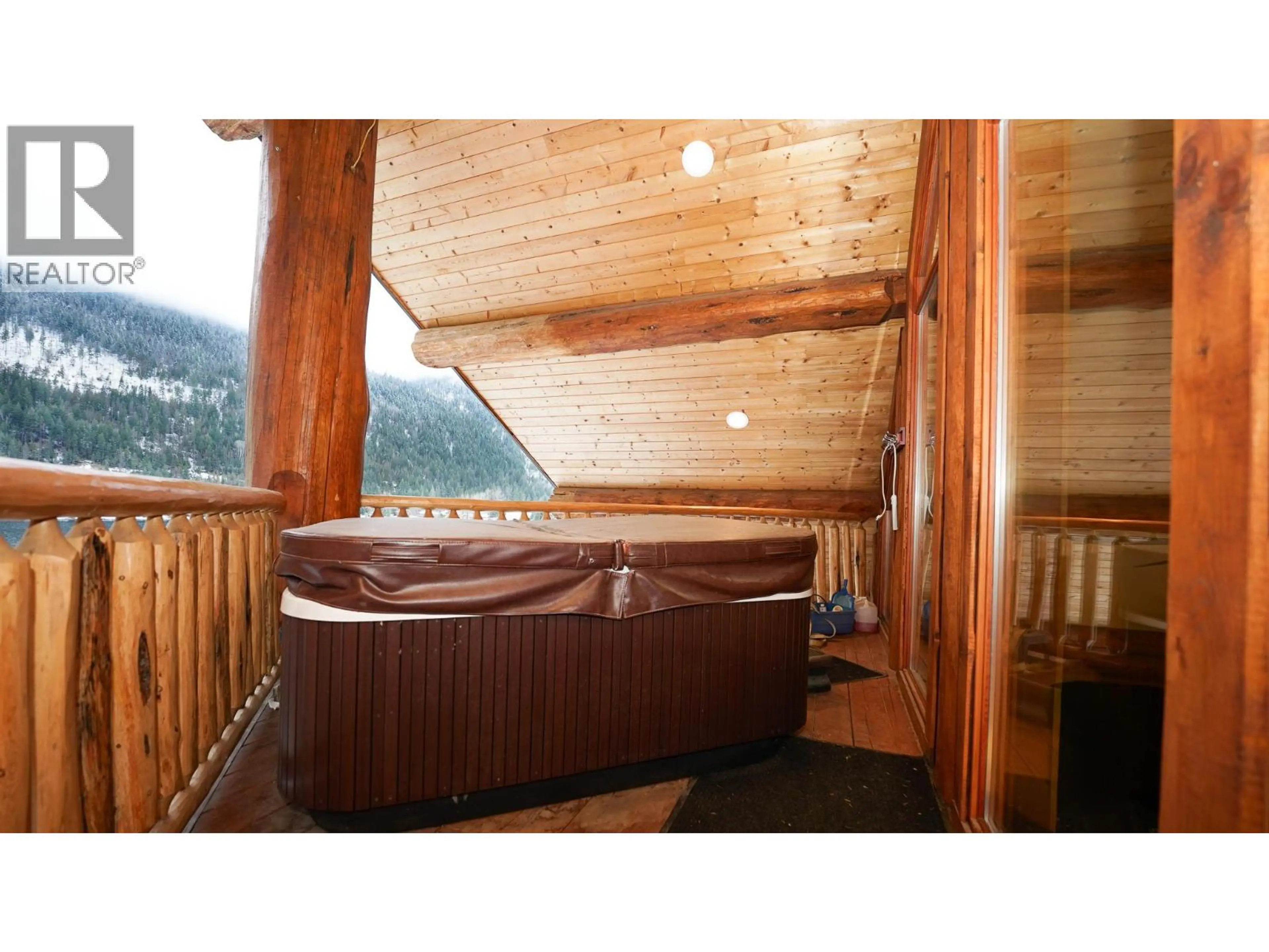 Property at 5464 AGATE BAY ROAD, Barriere, BC