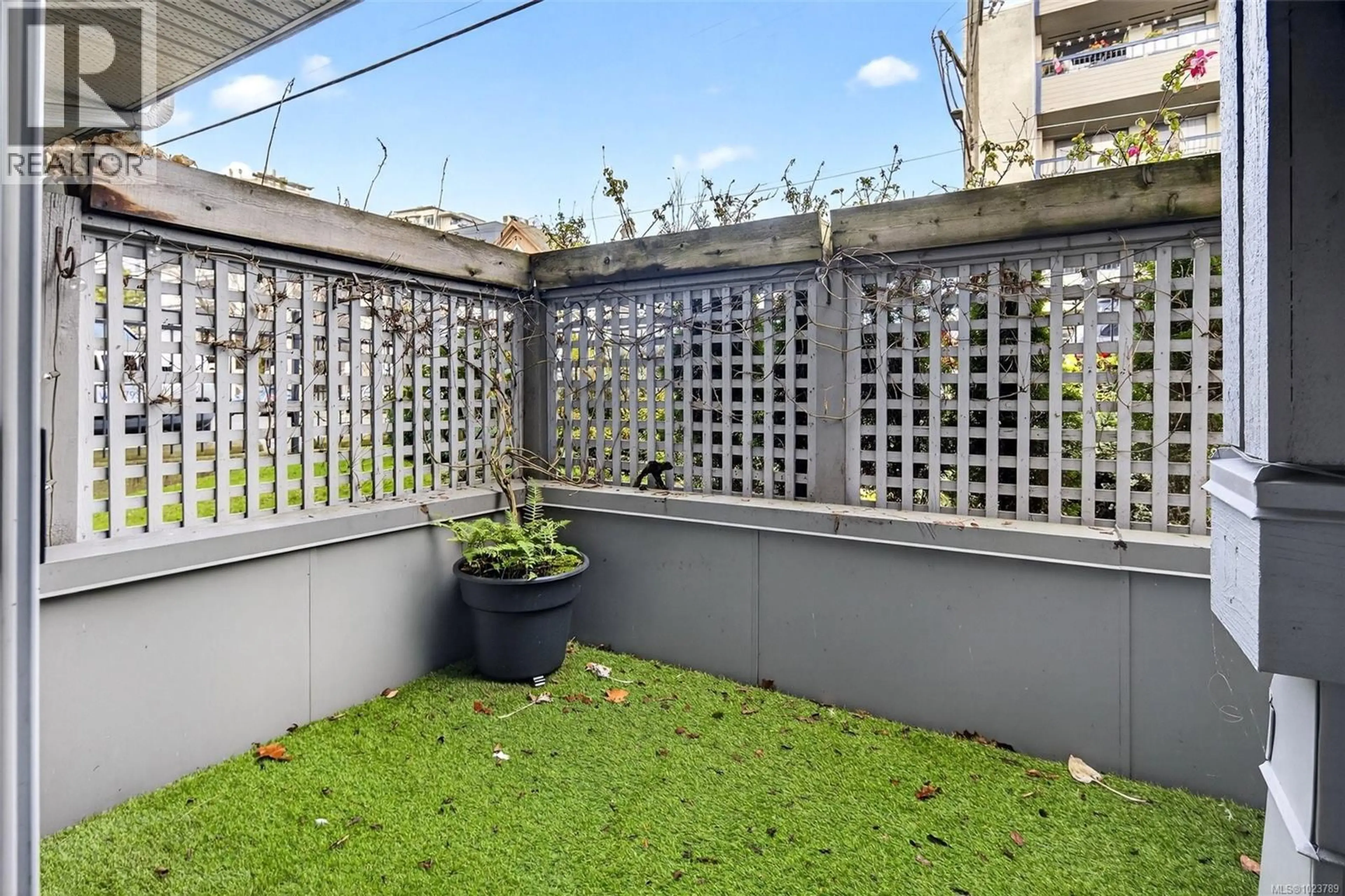 Property at #119 827 NORTH PARK ST, Victoria, BC