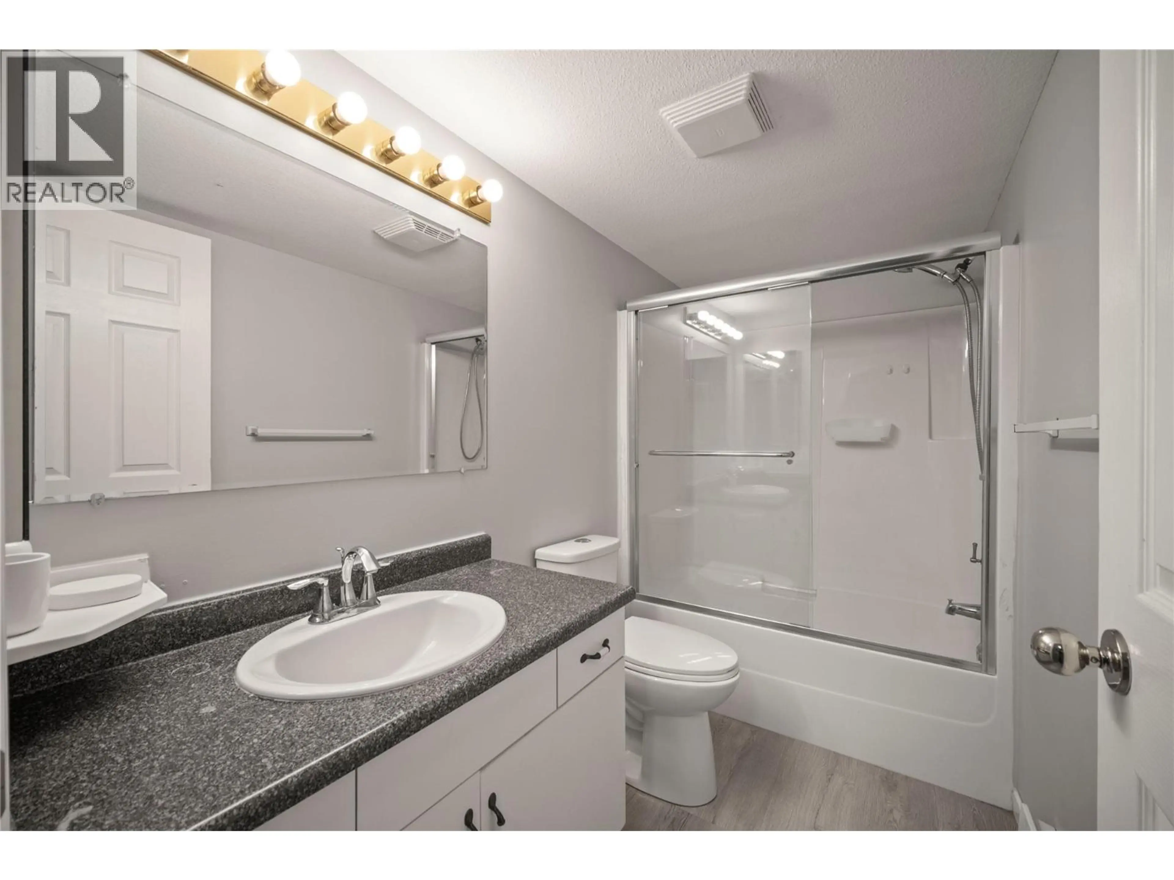 Property at #104 727 HOUGHTON ROAD, Kelowna, BC