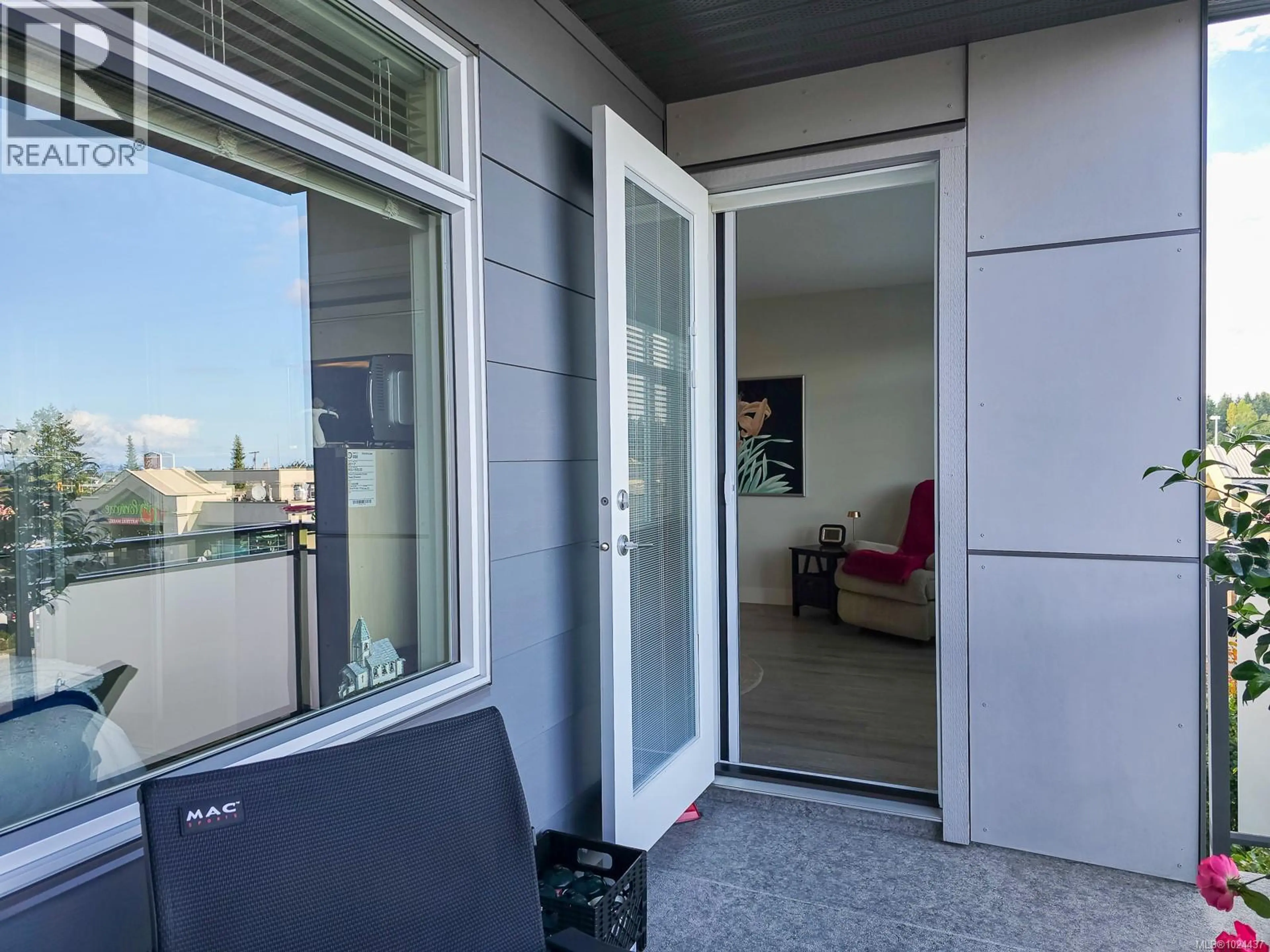 Property at #204 6544 METRAL DR, Nanaimo, BC