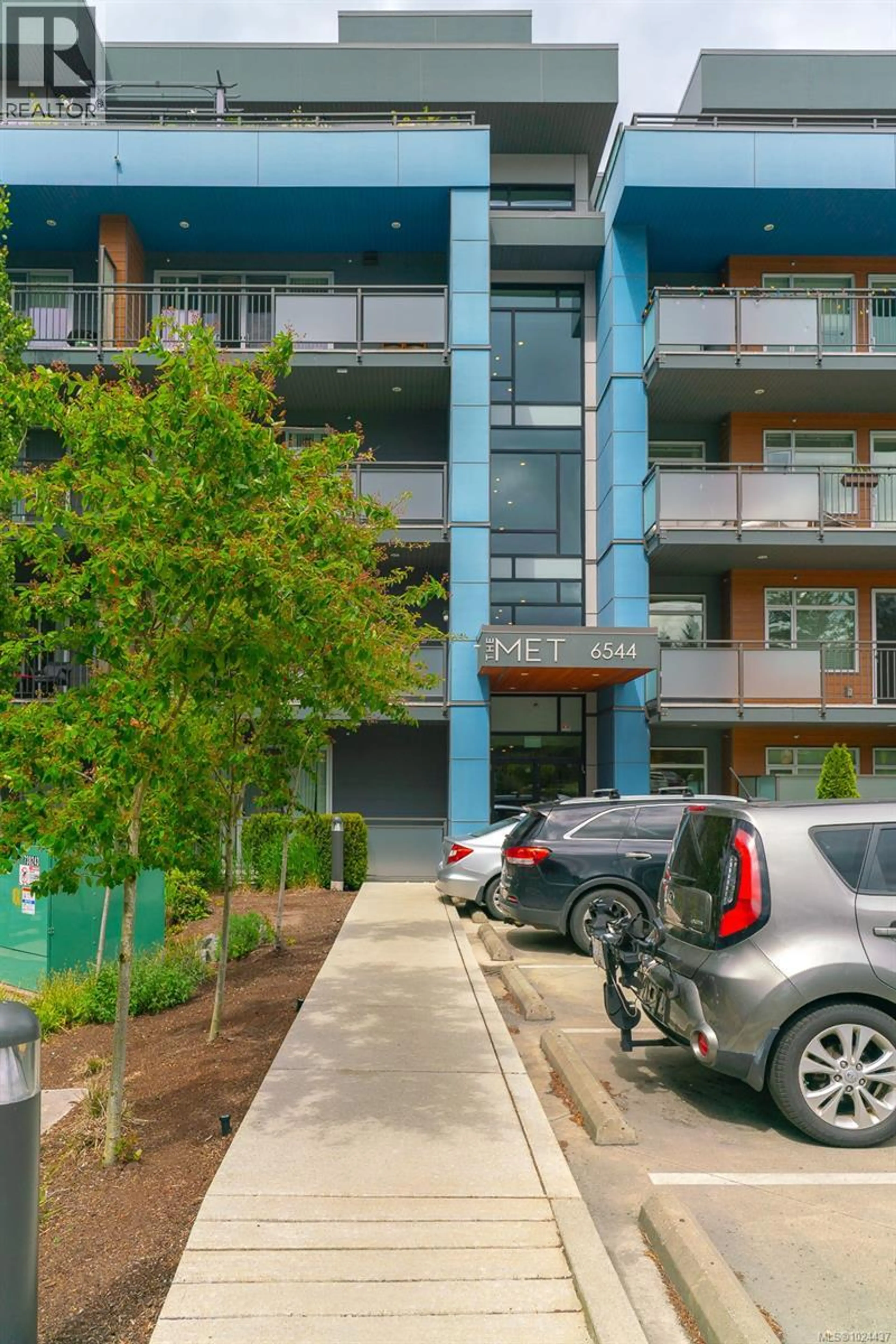 Property at #204 6544 METRAL DR, Nanaimo, BC