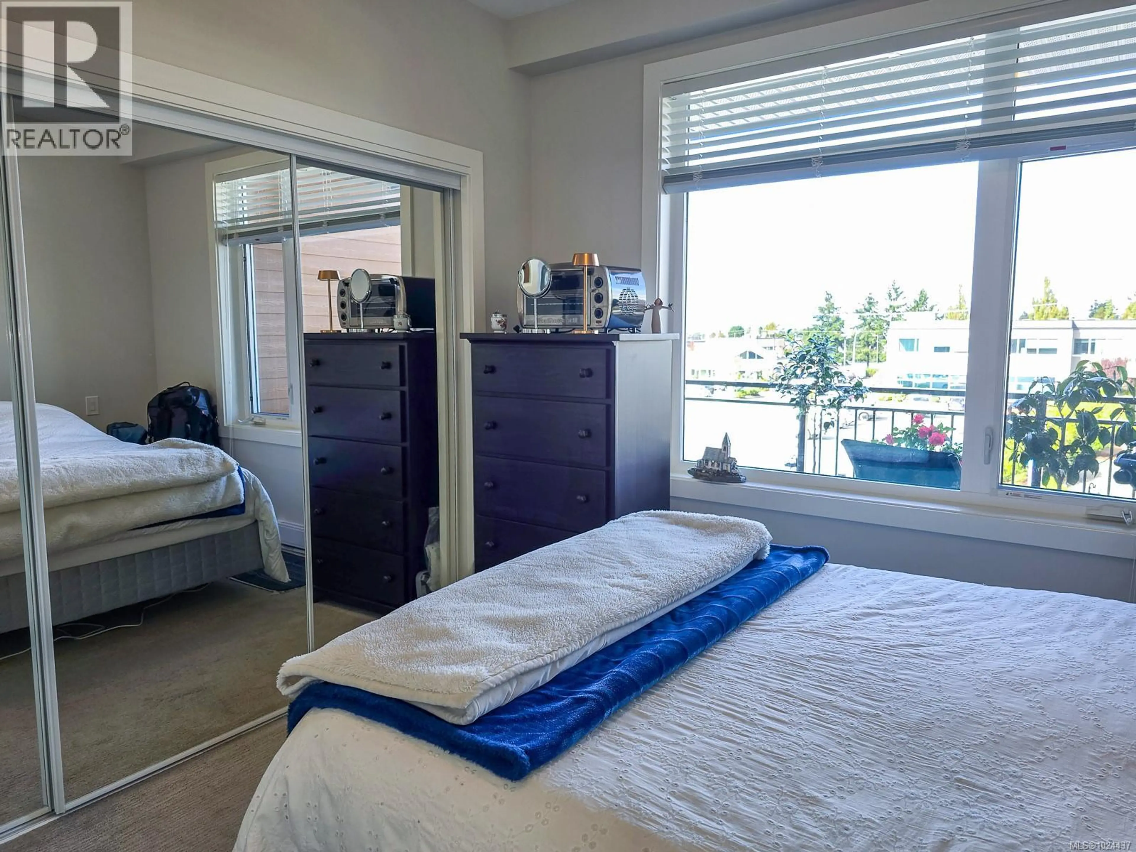 Property at #204 6544 METRAL DR, Nanaimo, BC