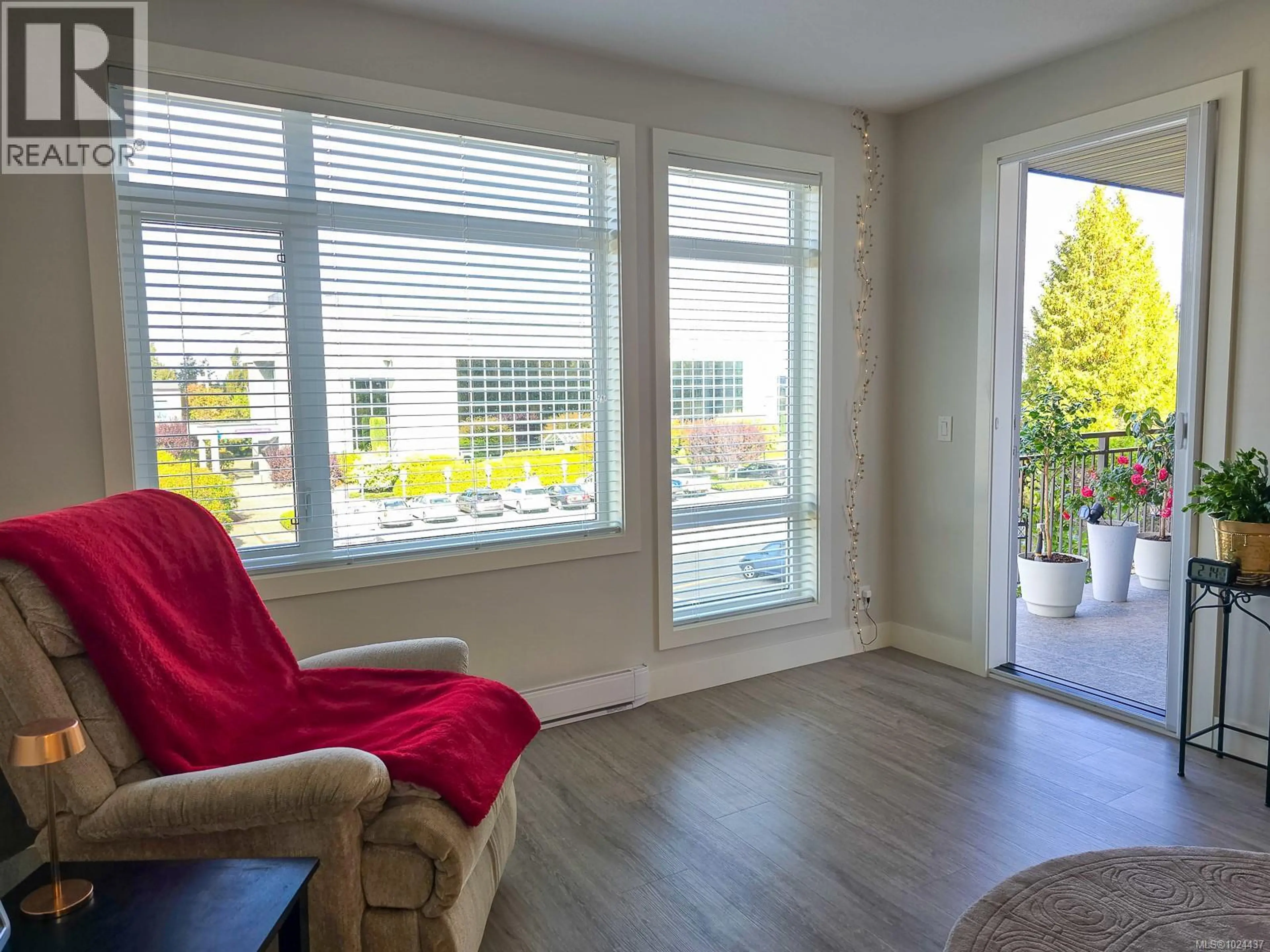 Property at #204 6544 METRAL DR, Nanaimo, BC